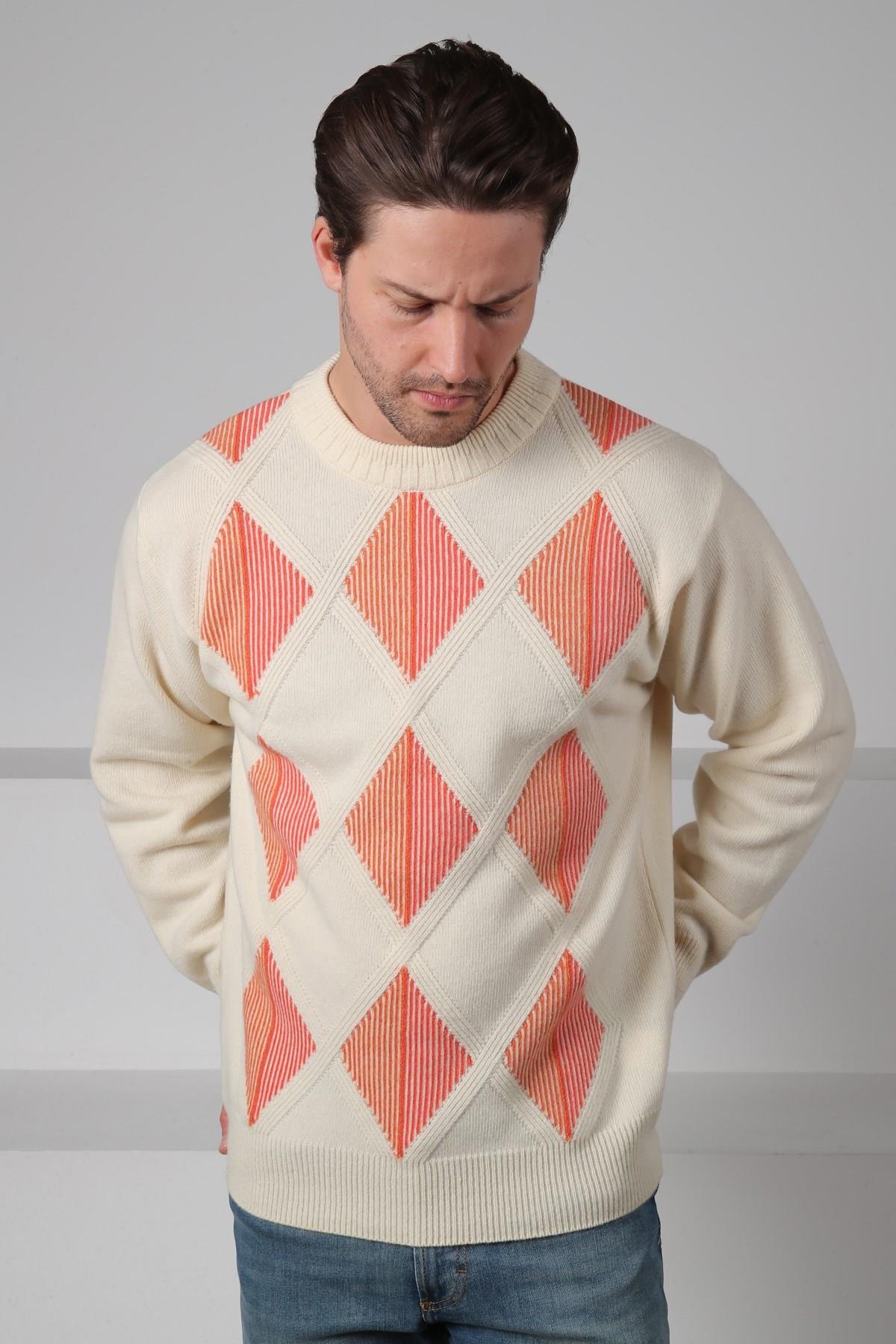 Ferraro Ekru/Turuncu Bisiklet Yaka Baklava Desenli Uzun Kollu %100 Kuzu Yünü Erkek Triko Kazak