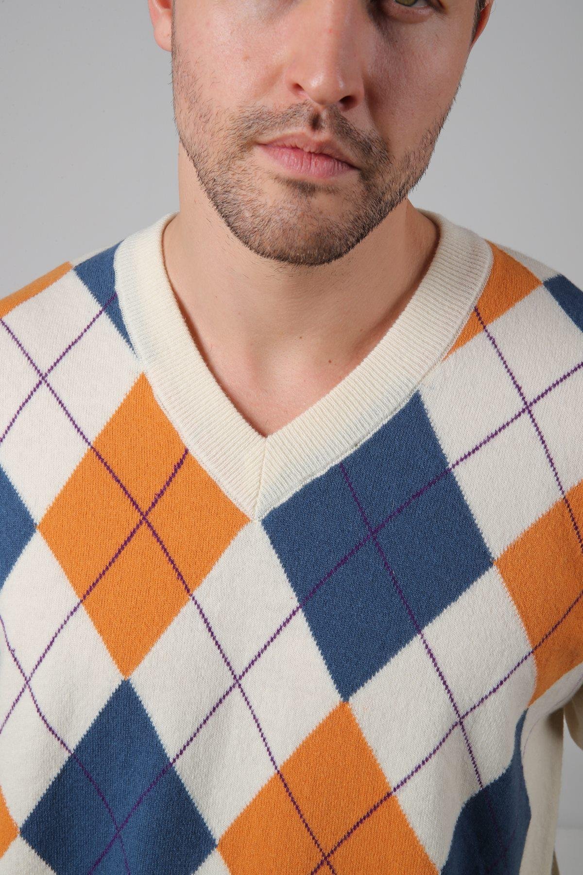 Ferraro Ekru/Turuncu V Yaka Çok Renkli Baklava Desenli Uzun Kollu %100 Kuzu Yünü Erkek Triko Kazak