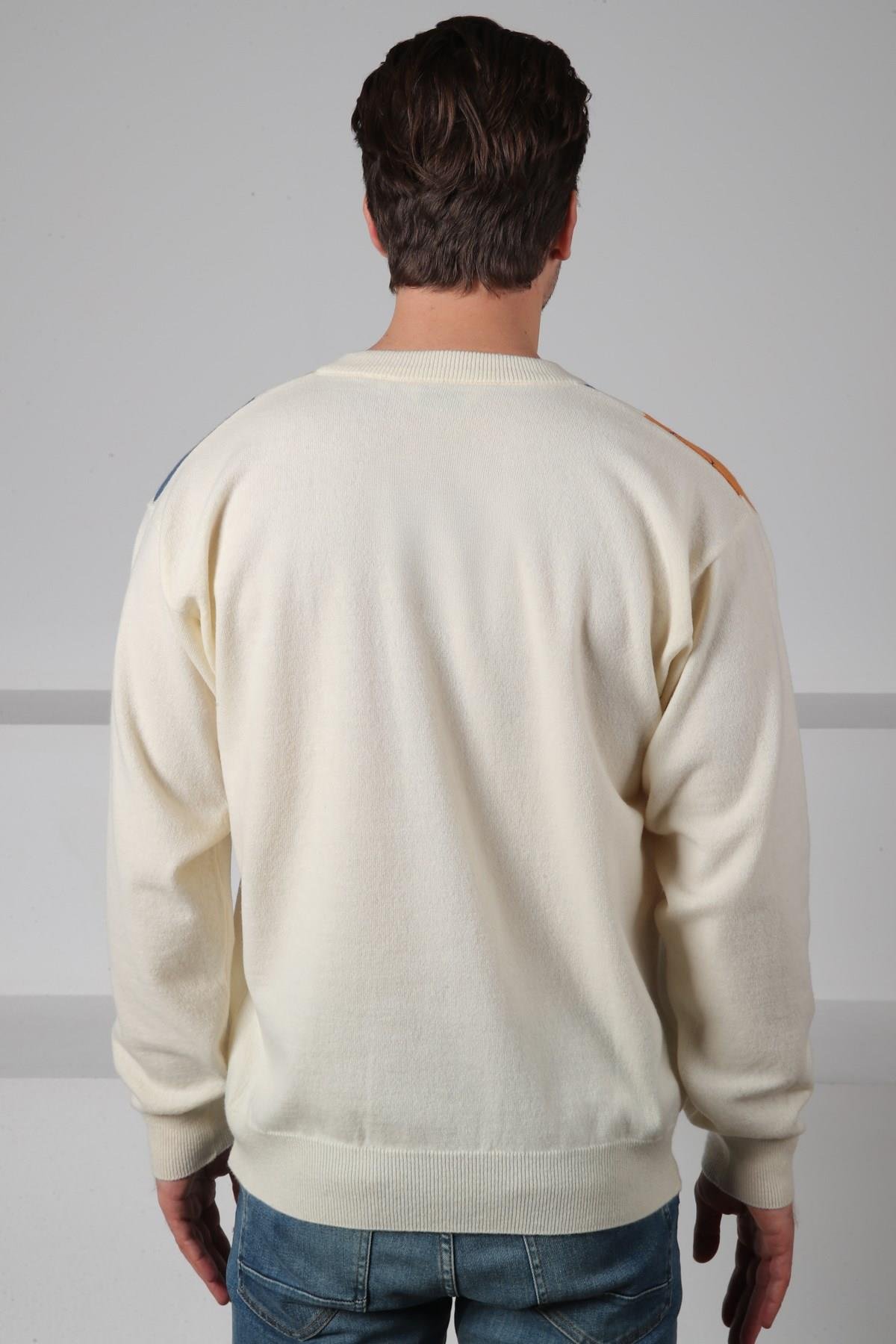 Ferraro Ekru/Turuncu V Yaka Çok Renkli Baklava Desenli Uzun Kollu %100 Kuzu Yünü Erkek Triko Kazak