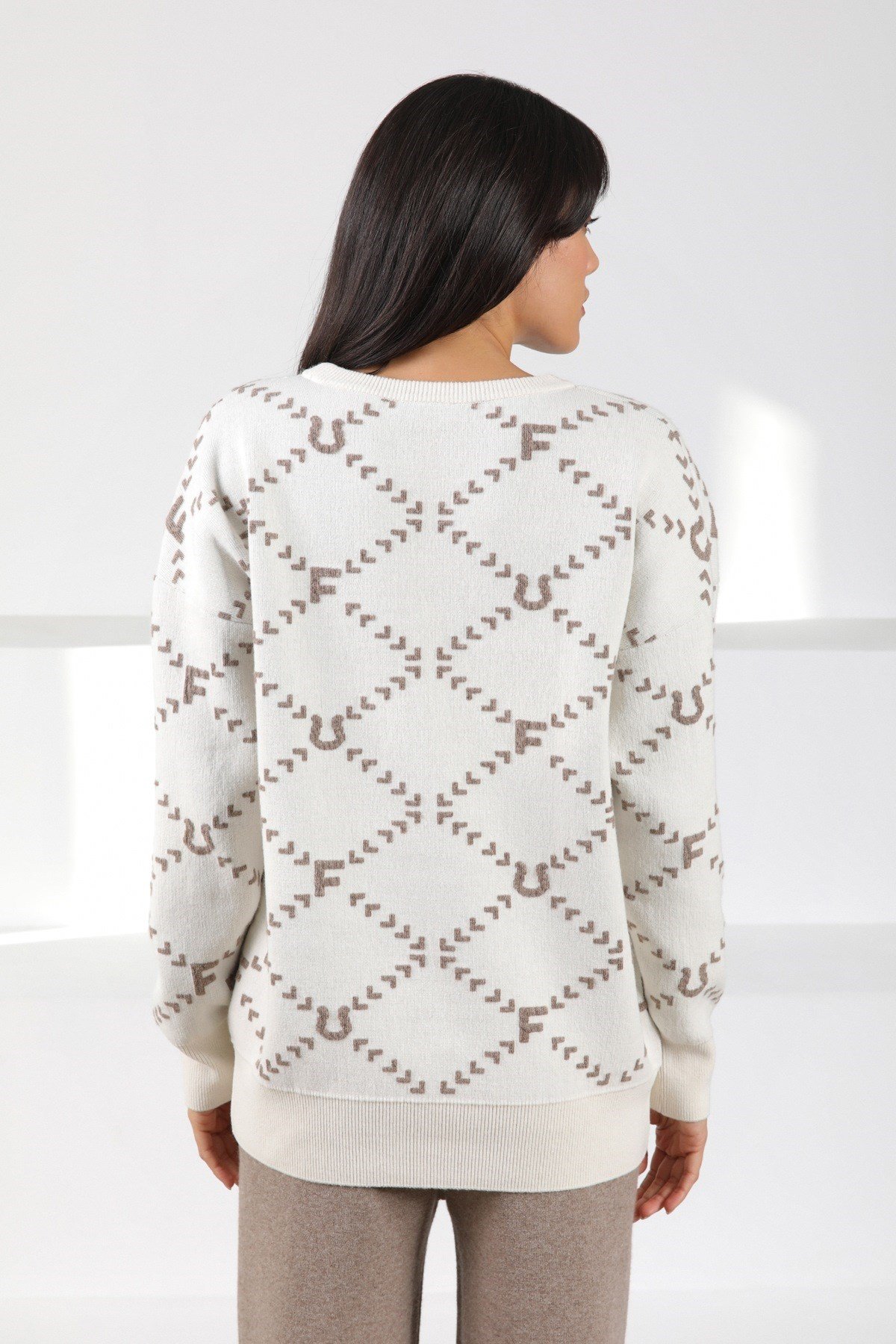 Ferraro Ekru/Vizon Uzun Kollu Bisiklet Yaka Kaşmirli Kadın Triko Kazak