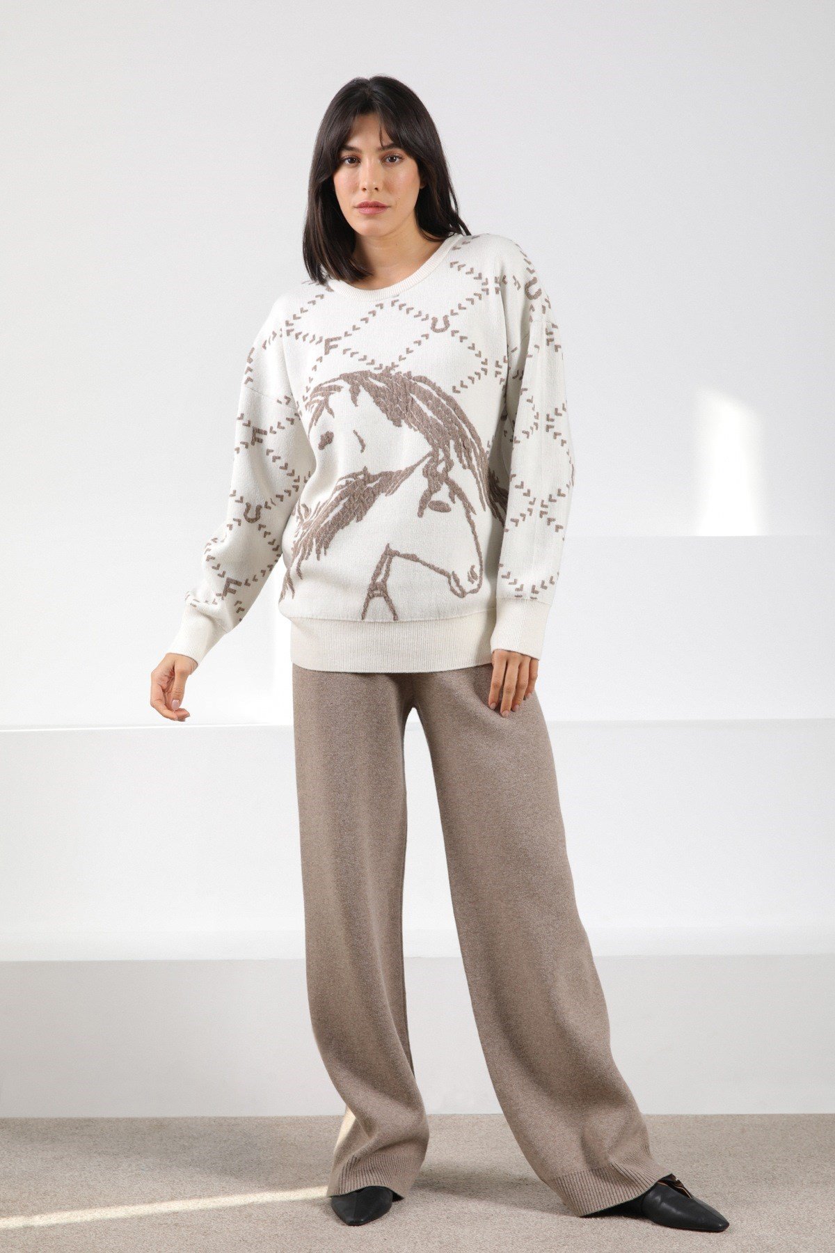 Ferraro Ekru/Vizon Uzun Kollu Bisiklet Yaka Kaşmirli Kadın Triko Kazak