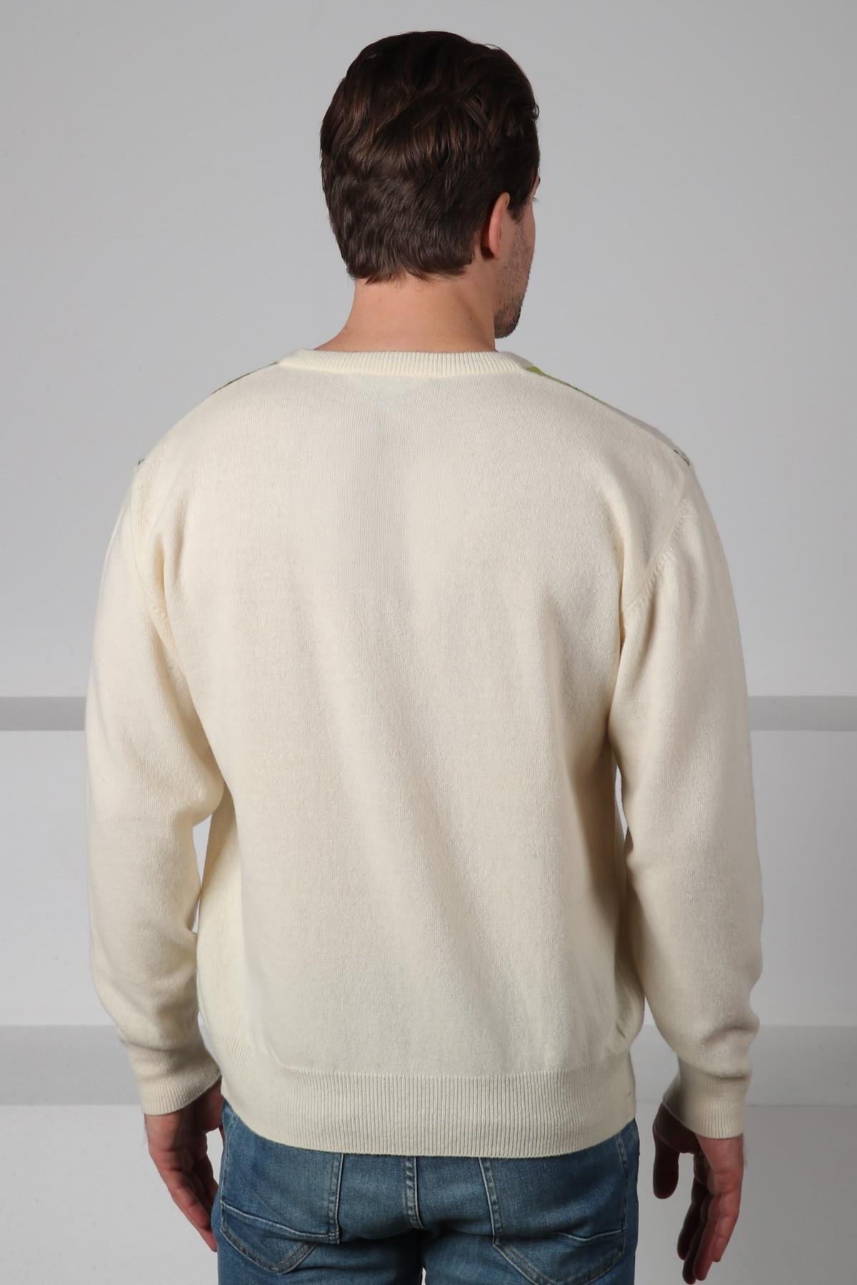 Ferraro Ekru/Yeşil V Yaka Çok Tonlu Baklava Desenli Uzun Kollu %100 Kuzu Yünü Erkek Triko Kazak