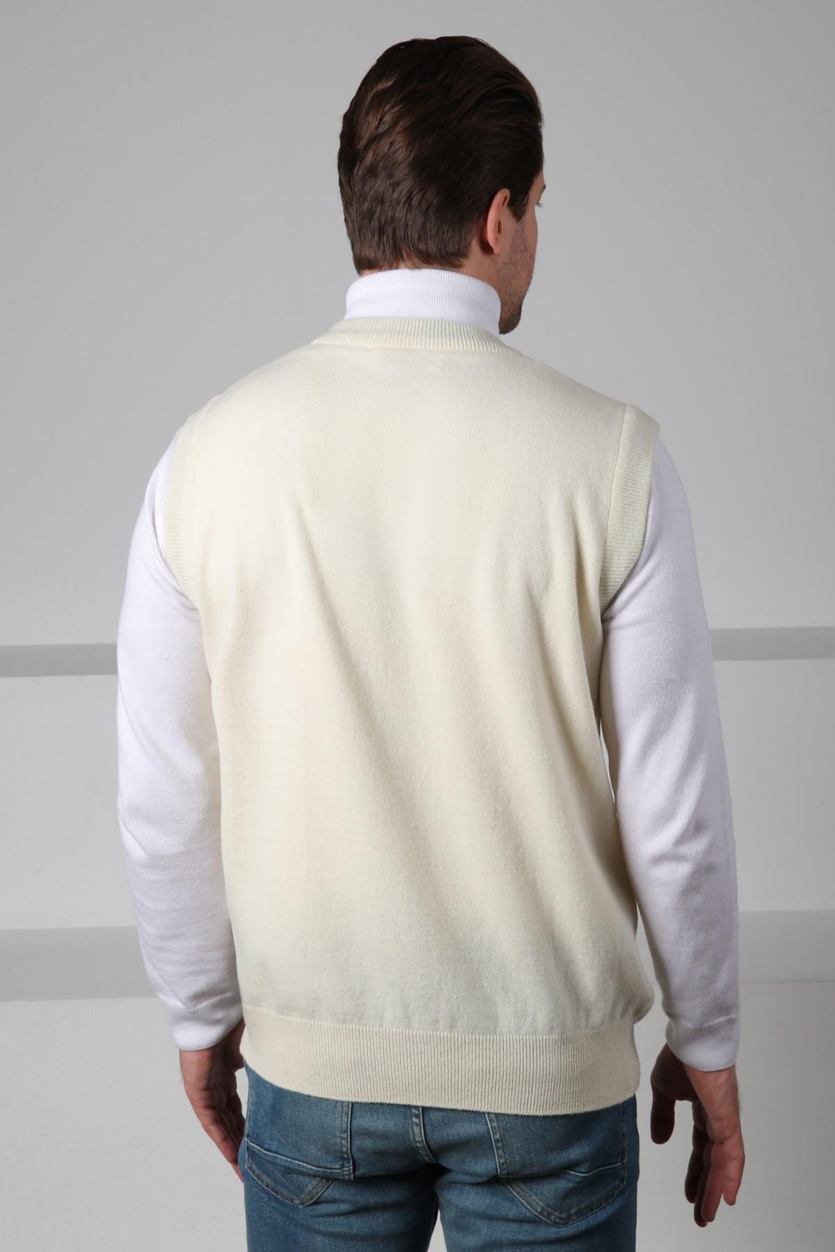 Ferraro Ekru/Yeşil V Yaka Diyagonal Desenli Uzun Kollu %100 Kuzu Yünü Erkek Triko Süveter