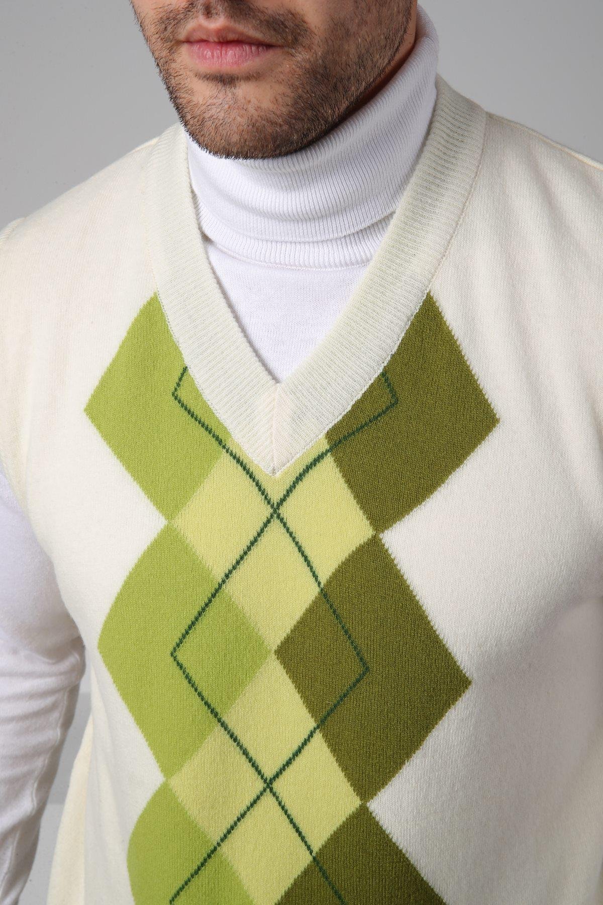 Ferraro Ekru/Yeşil V Yaka Diyagonal Desenli Uzun Kollu %100 Kuzu Yünü Erkek Triko Süveter
