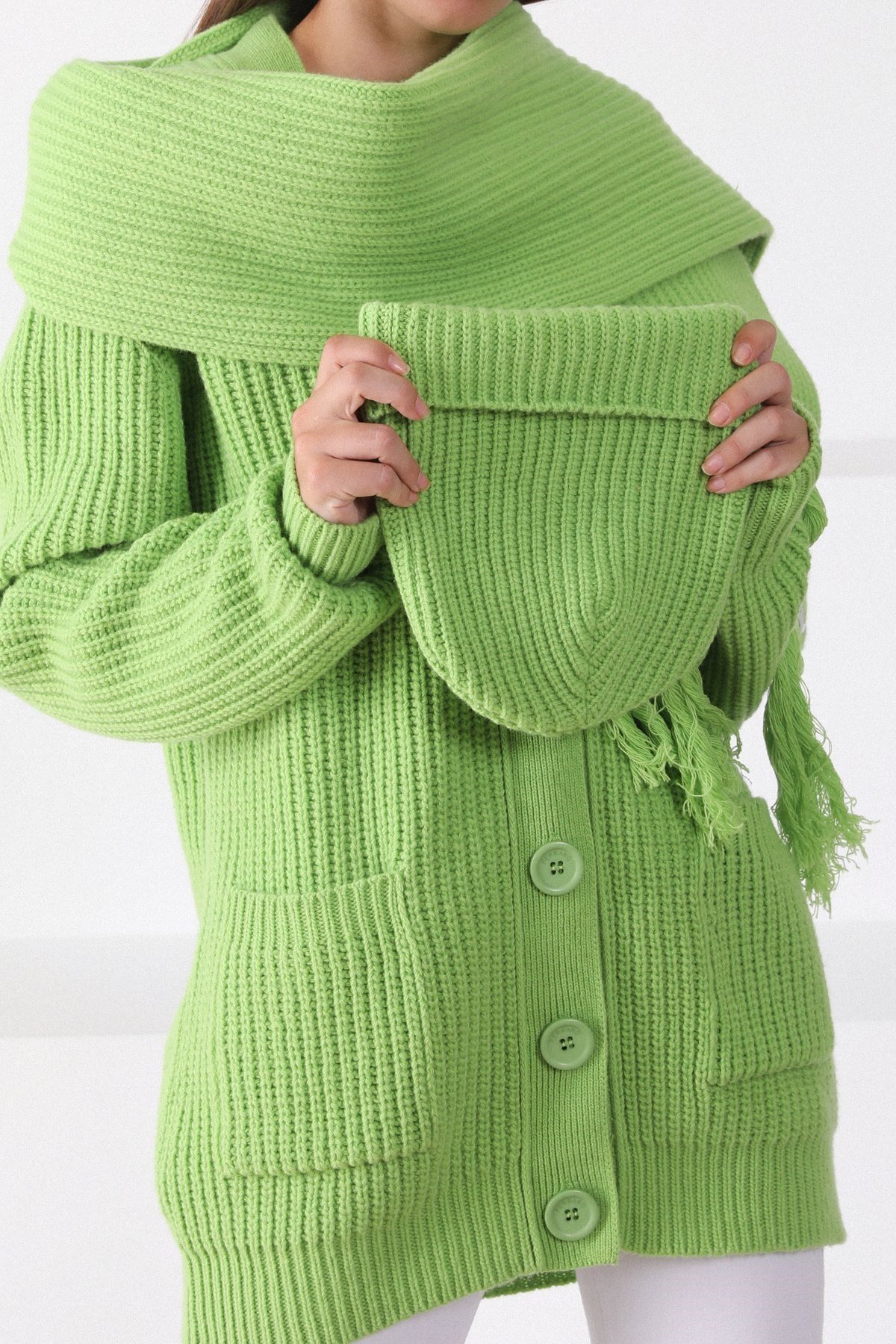 Ferraro Elma Kuzu Yünü Kadın Atkı Bere Takımı