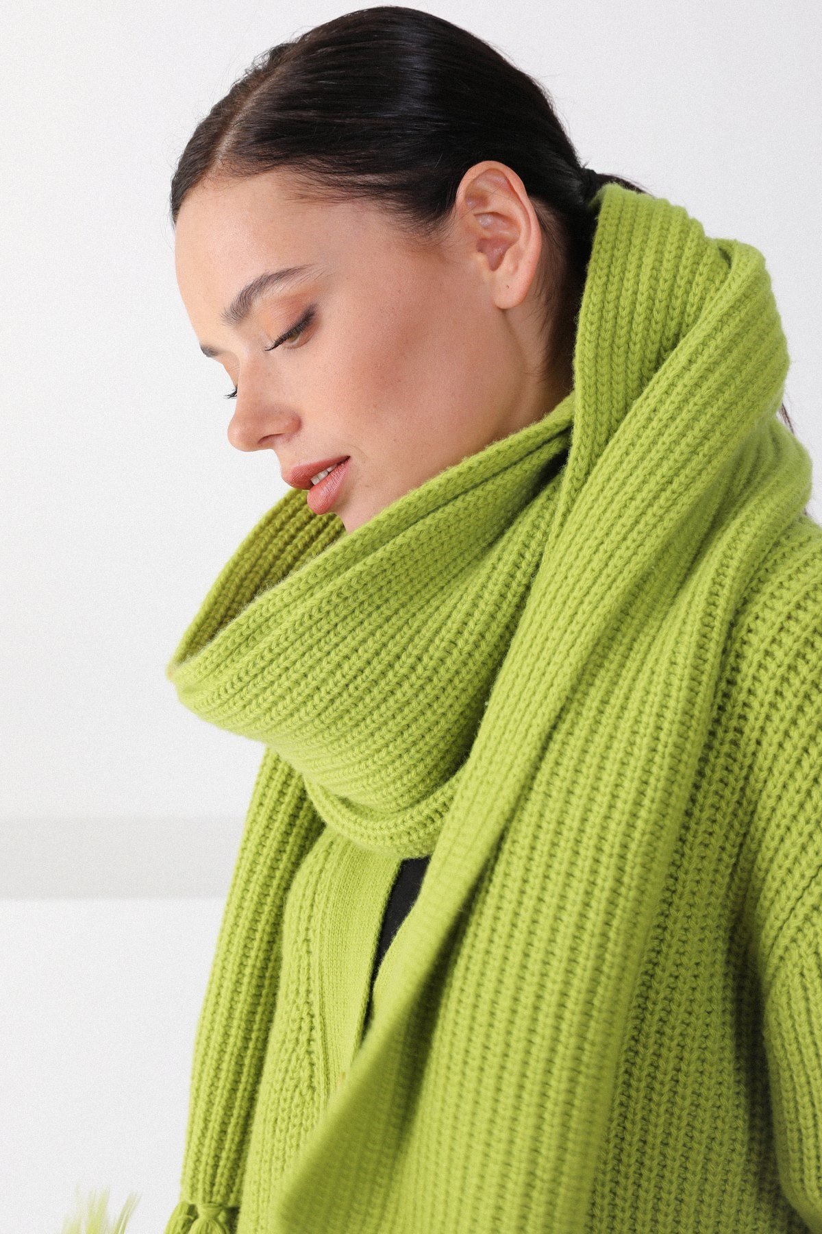 Ferraro Fido Kuzu Yünü Kadın Atkı Bere Takımı