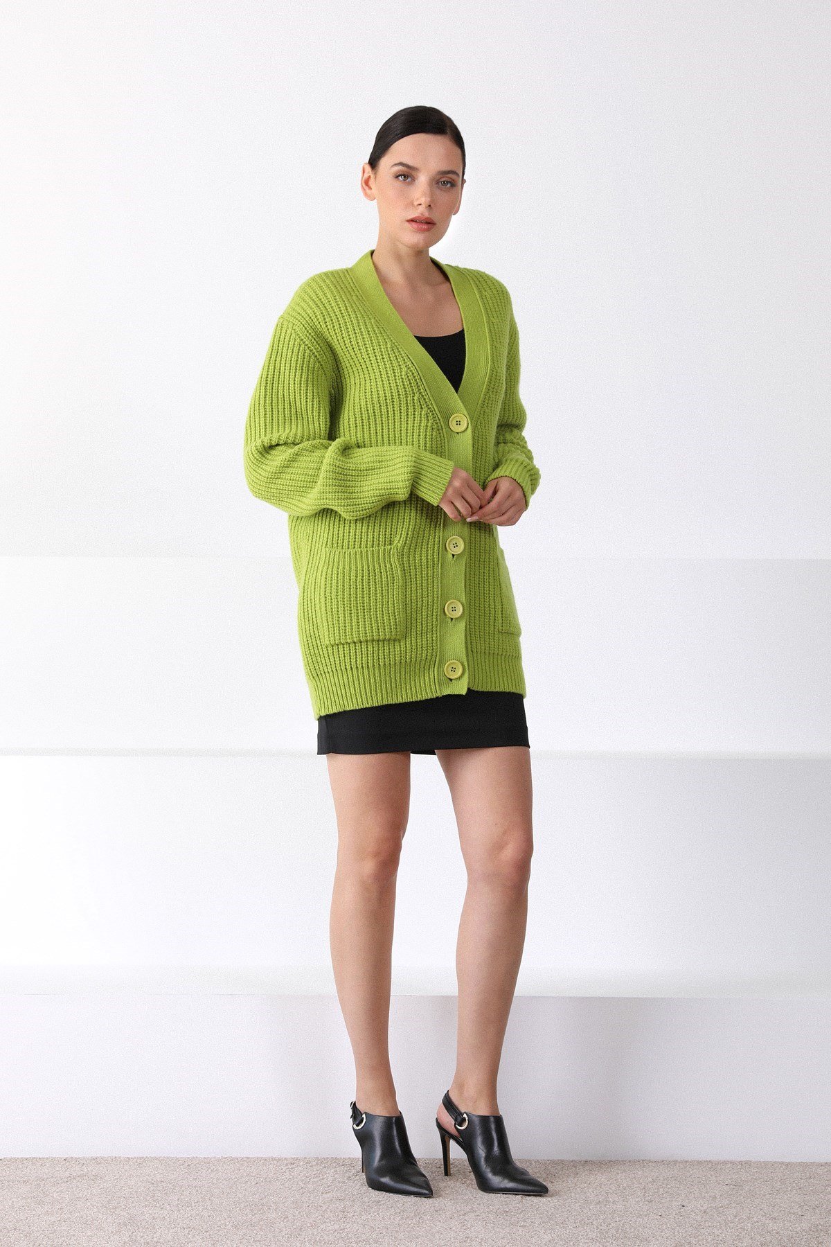 Ferraro Fido Kuzu Yünü Oversize Kadın Triko Hırka