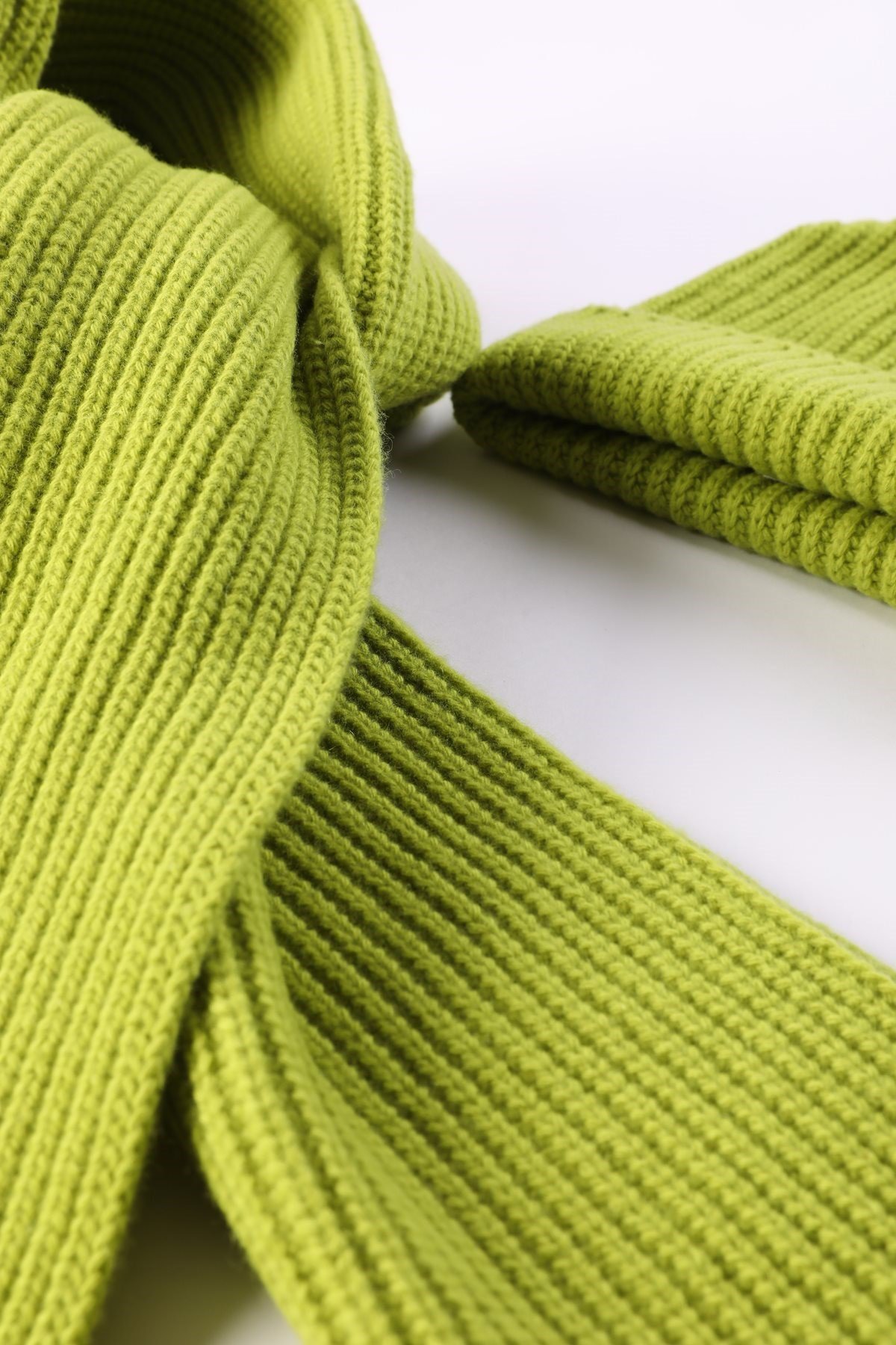 Ferraro Fido Merino Yün Kadın Atkı Bere Takımı