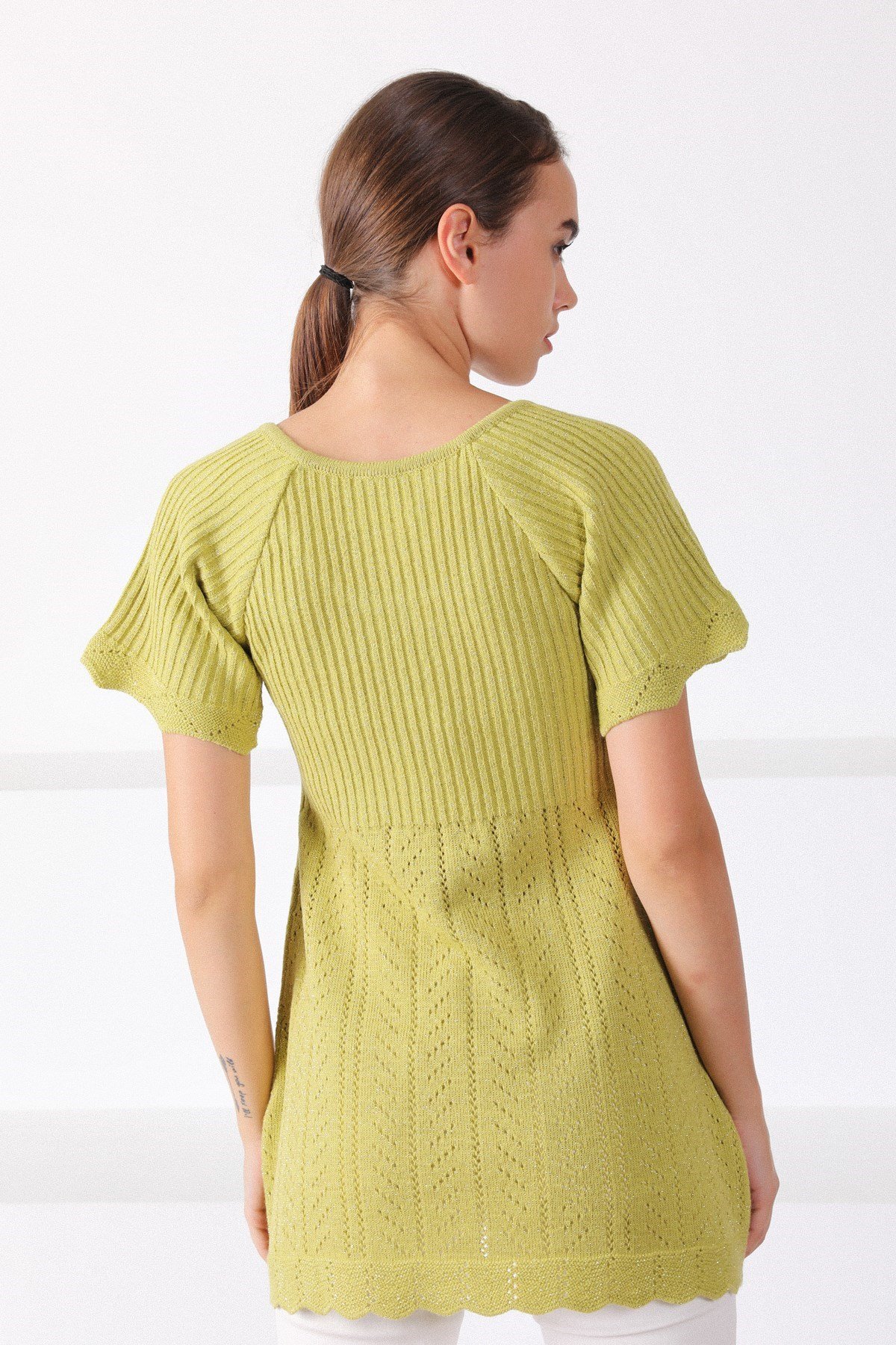 Ferraro Fıstık Yuvarlak Yaka Bel Büzgülü Kadın Triko Kazak