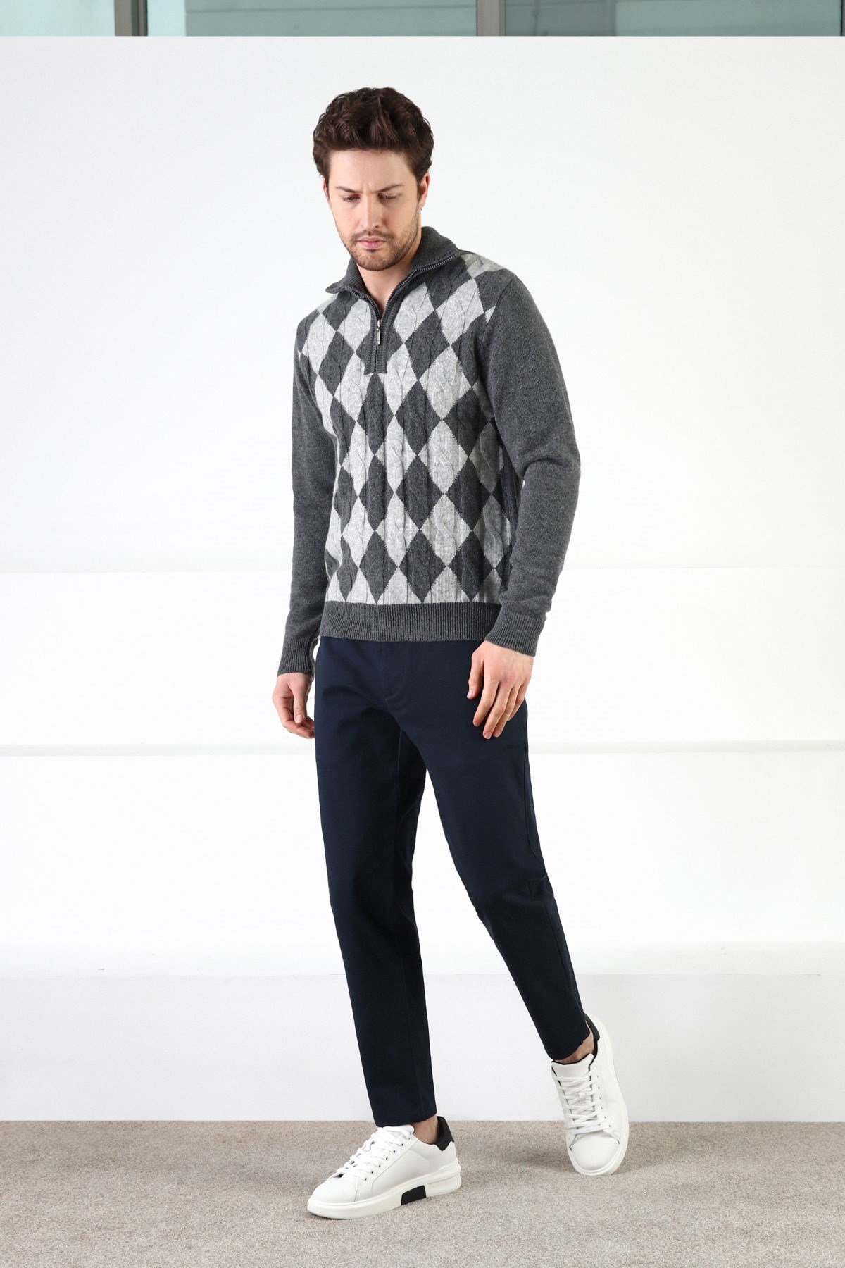 Ferraro Füme Baklava Desenli Dik Yaka %100 Kuzu Yünü Erkek Kazak