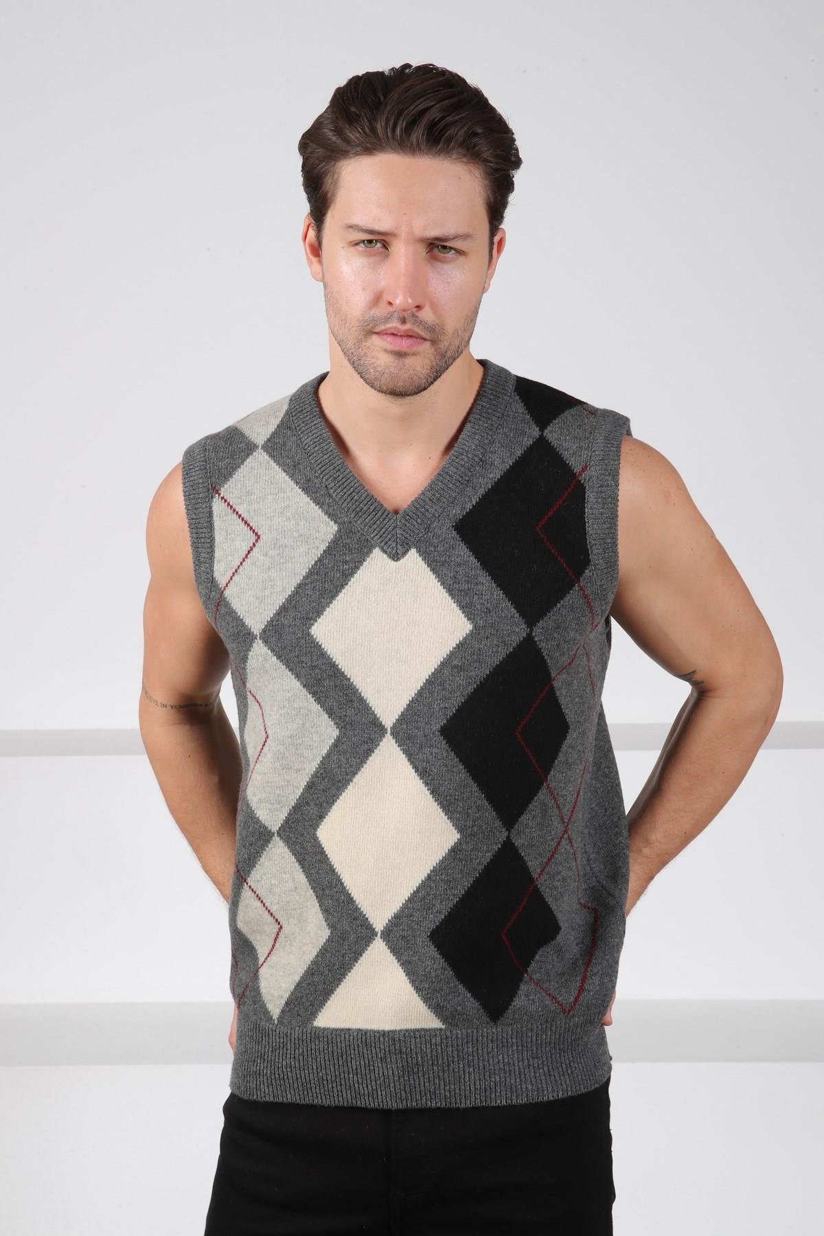 Ferraro Füme Baklava Desenli V Yaka %100 Kuzu Yünü Erkek Triko Süveter