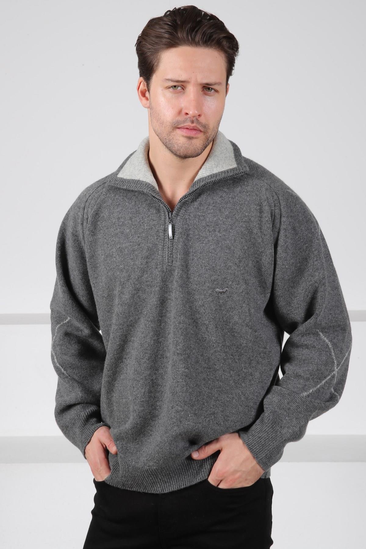 Ferraro Füme Balıkçı Yaka Fermuarlı Önü Düz Kolları Çizgi Detaylı Uzun Kollu %100 Kuzu Yünü Erkek Triko Kazak