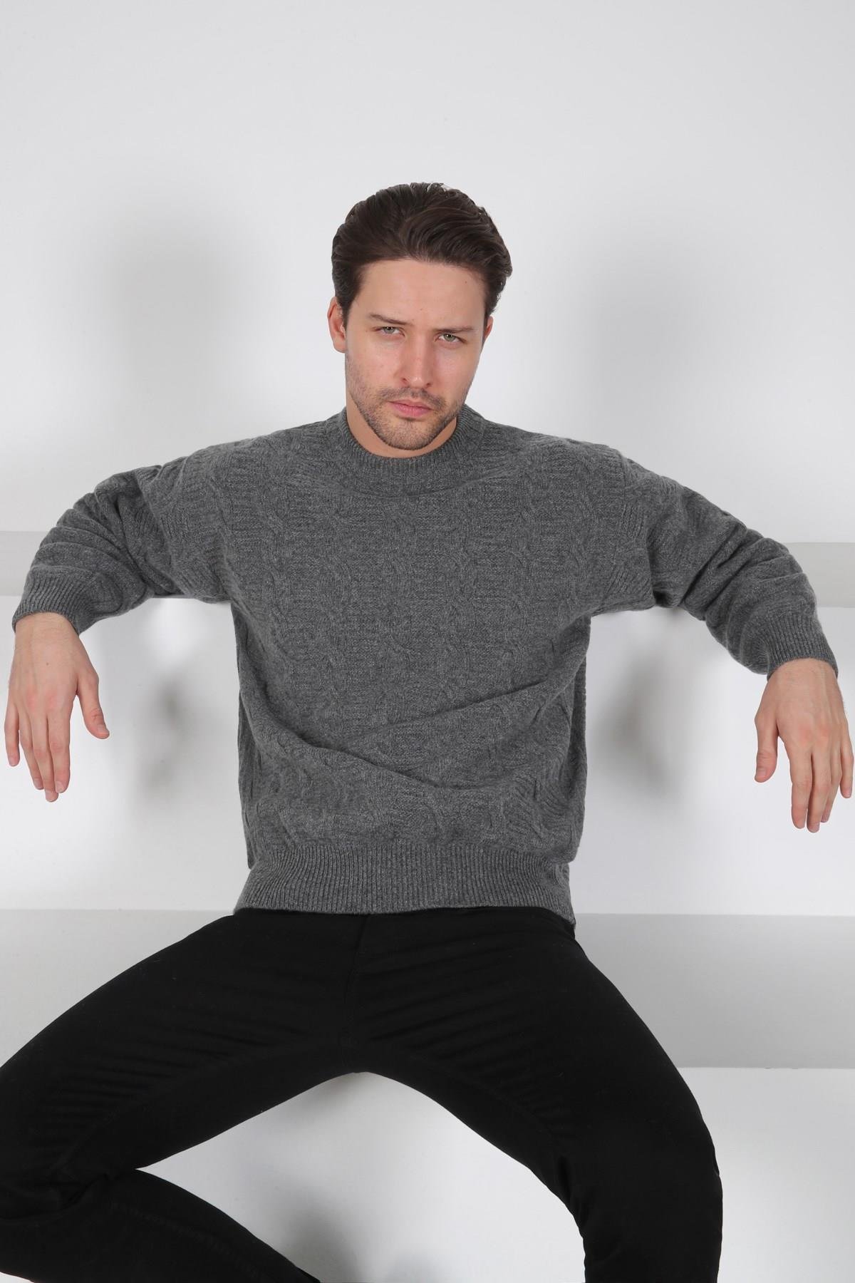 Ferraro Füme Bisiklet Yaka Kabartma Örgü Uzun Kollu %100 Kuzu Yünü Erkek Triko Kazak