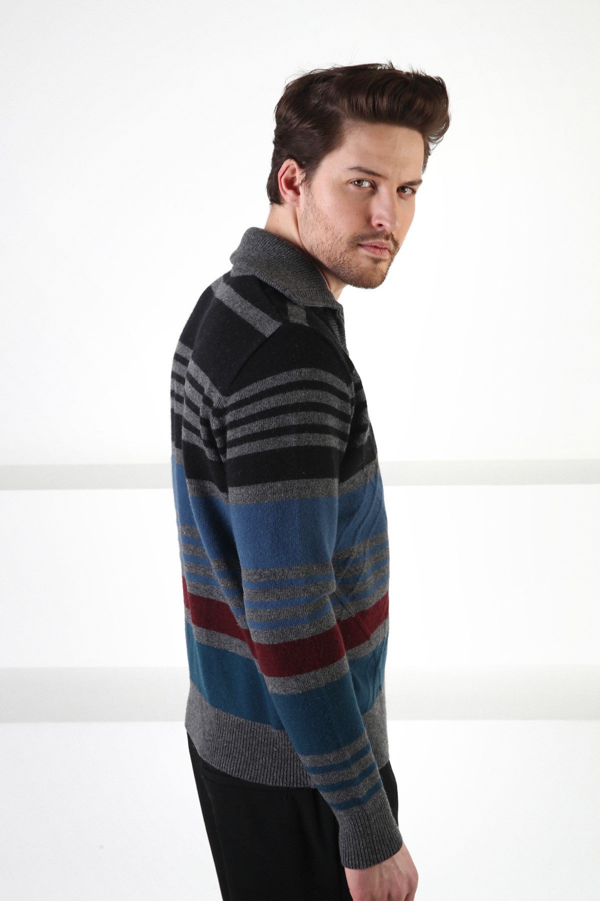 Ferraro Füme Fermuarlı Dik Yaka %100 Kuzu Yünü Erkek Kazak