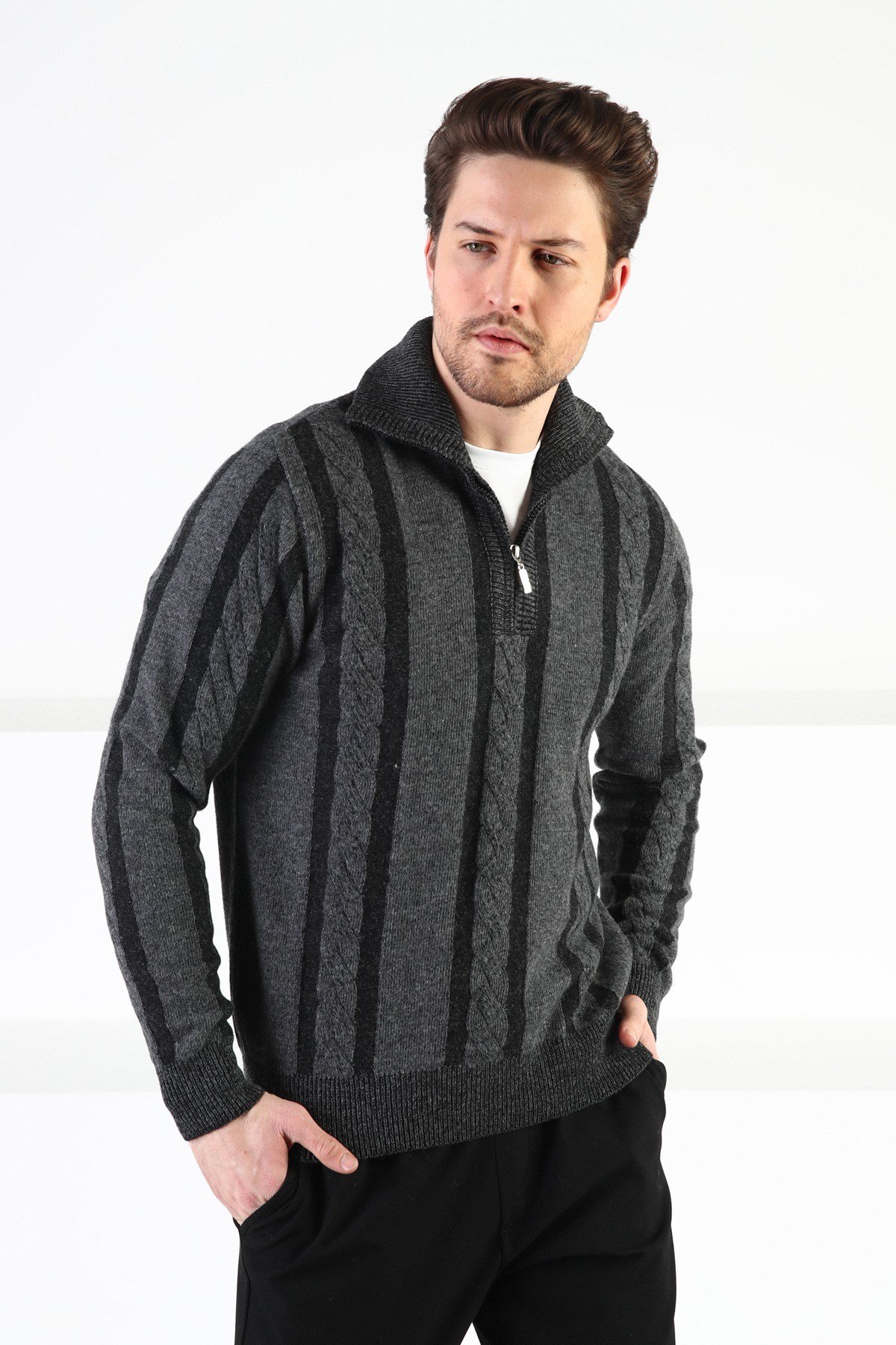 Ferraro Füme Örgü Desenli Dik Yaka %100 Kuzu Yünü Erkek Kazak