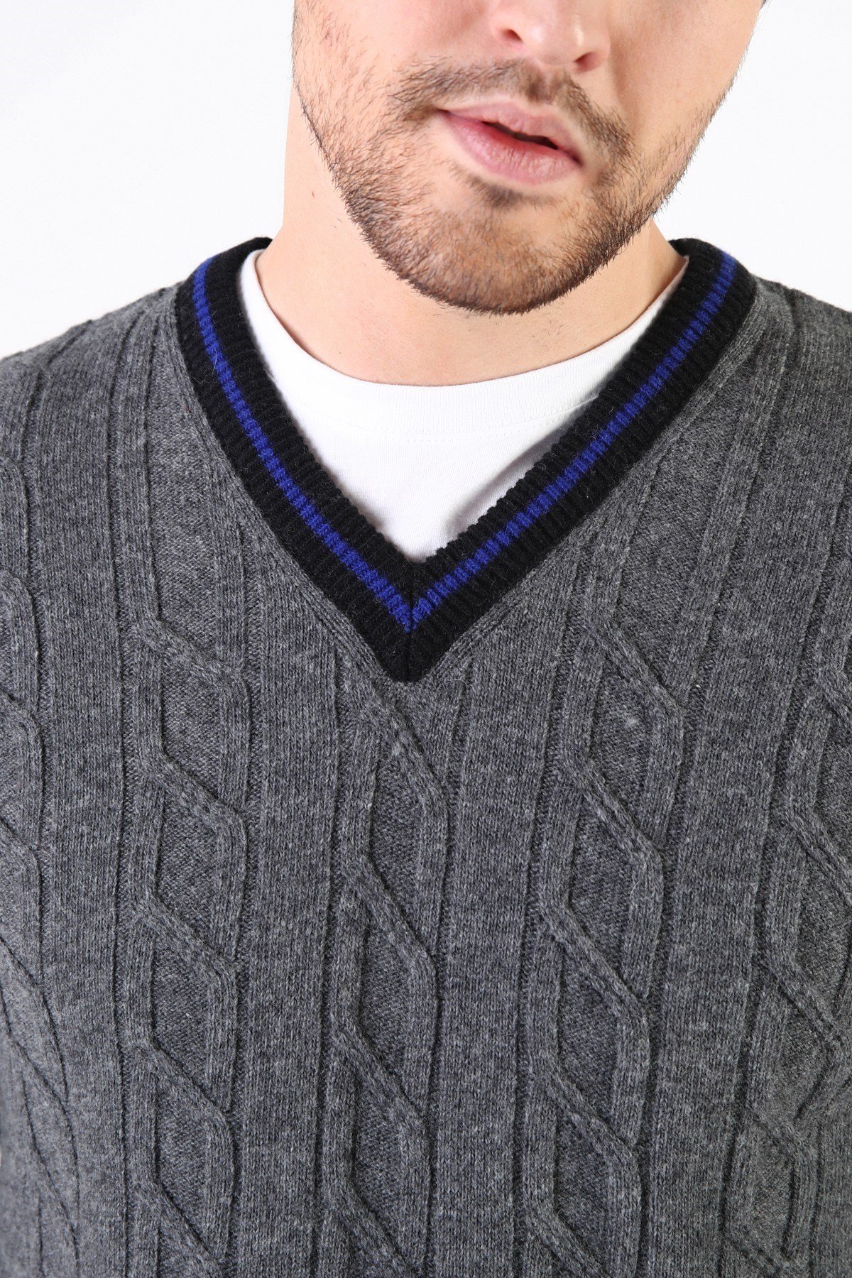 Ferraro Füme/Siyah V Yaka %100 Kuzu Yünü Erkek Kazak