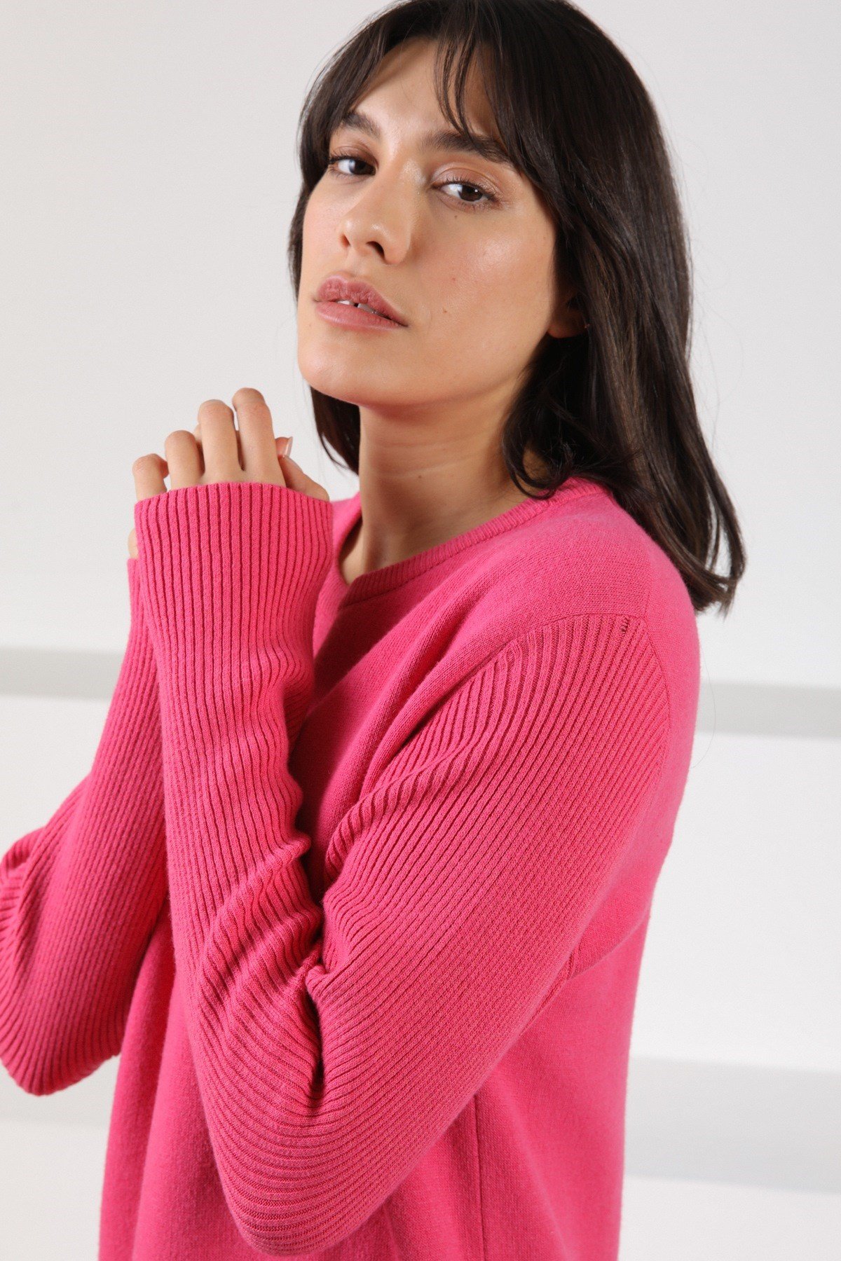 Ferraro Fuşya Yandan Yırtmaçlı Midi Boy Kaşmirli Kadın Triko Elbise