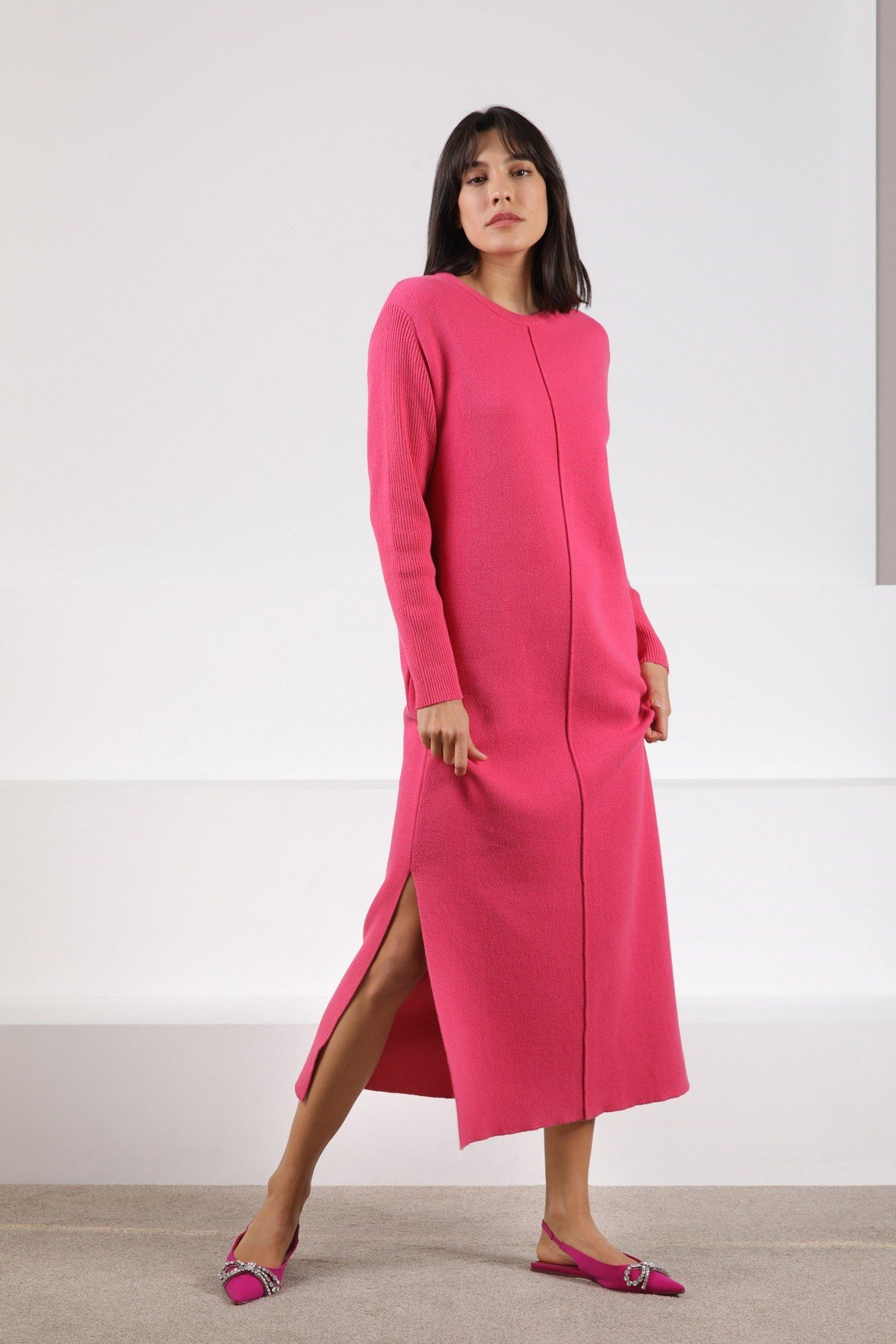 Ferraro Fuşya Yandan Yırtmaçlı Midi Boy Kaşmirli Kadın Triko Elbise