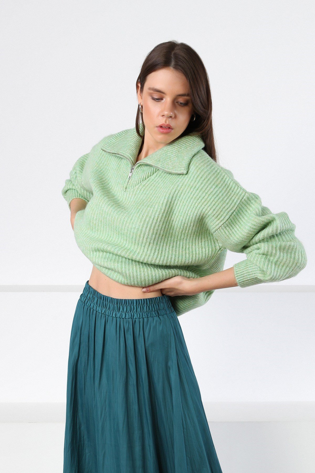 Ferraro Green Fermuarlı Yarım Balıkçı Yaka Kadın Triko Kazak