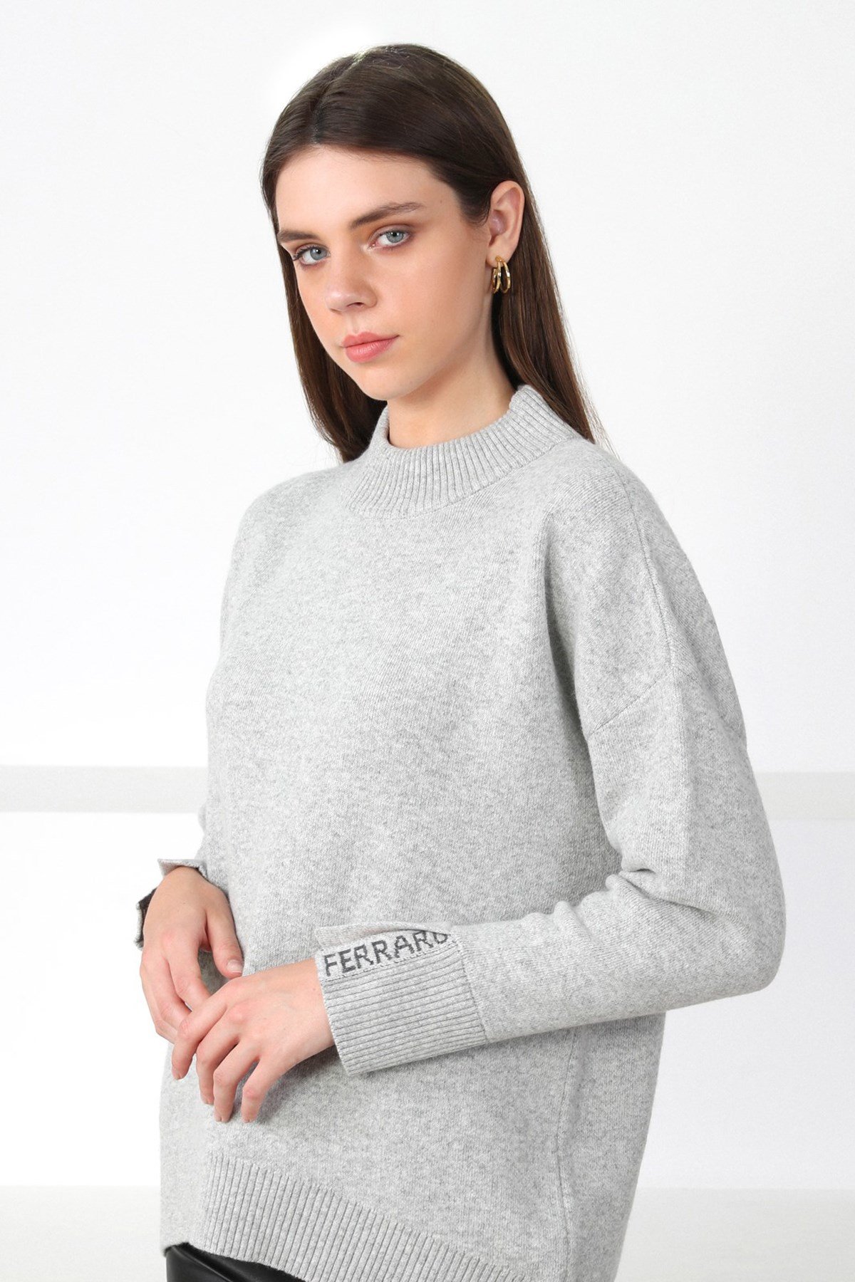 Ferraro Gri Kol Detaylı Yarım Balıkçı Yaka Kaşmirli Kadın Triko Kazak