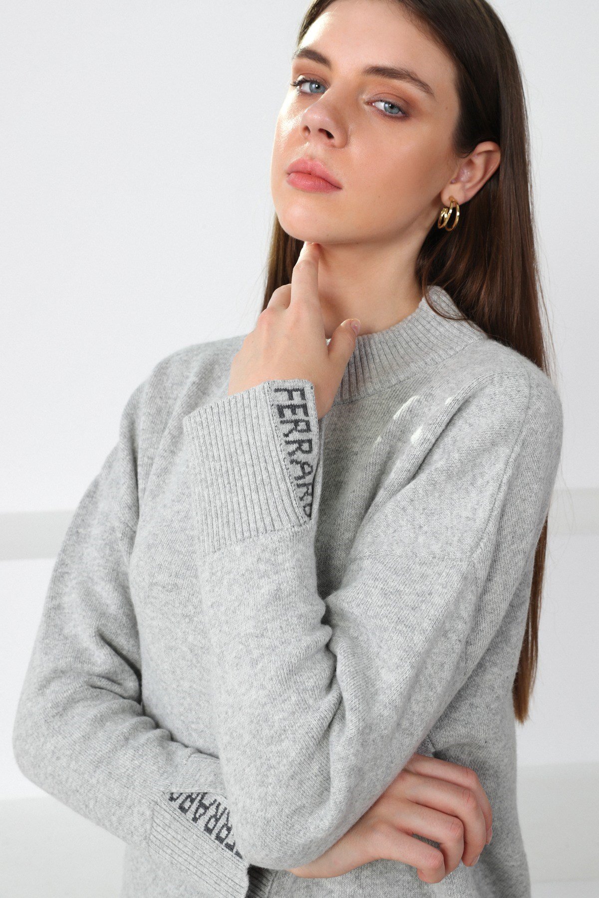 Ferraro Gri Kol Detaylı Yarım Balıkçı Yaka Kaşmirli Kadın Triko Kazak
