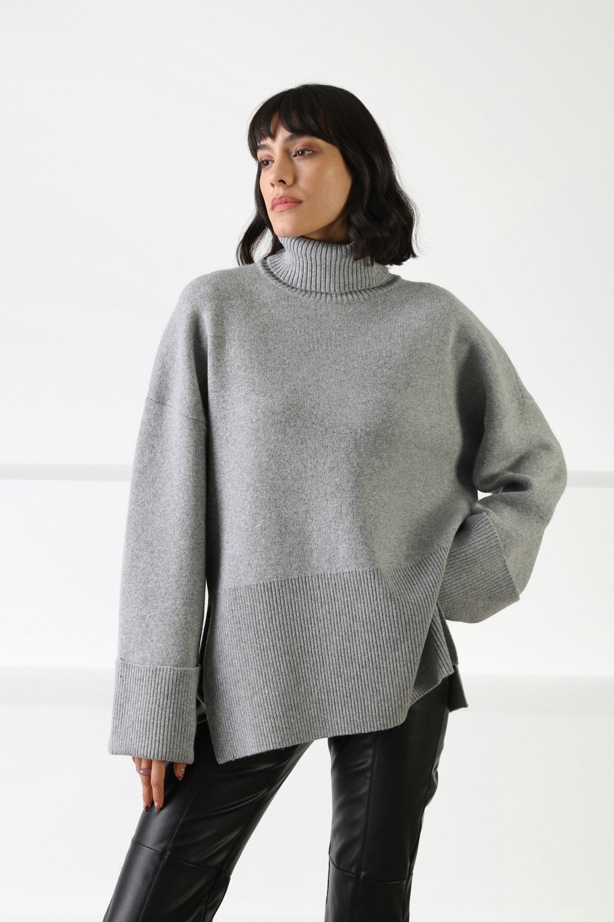 Ferraro Gri Uzun Kollu Balıkçı Yaka Kaşmirli Kadın Triko Kazak