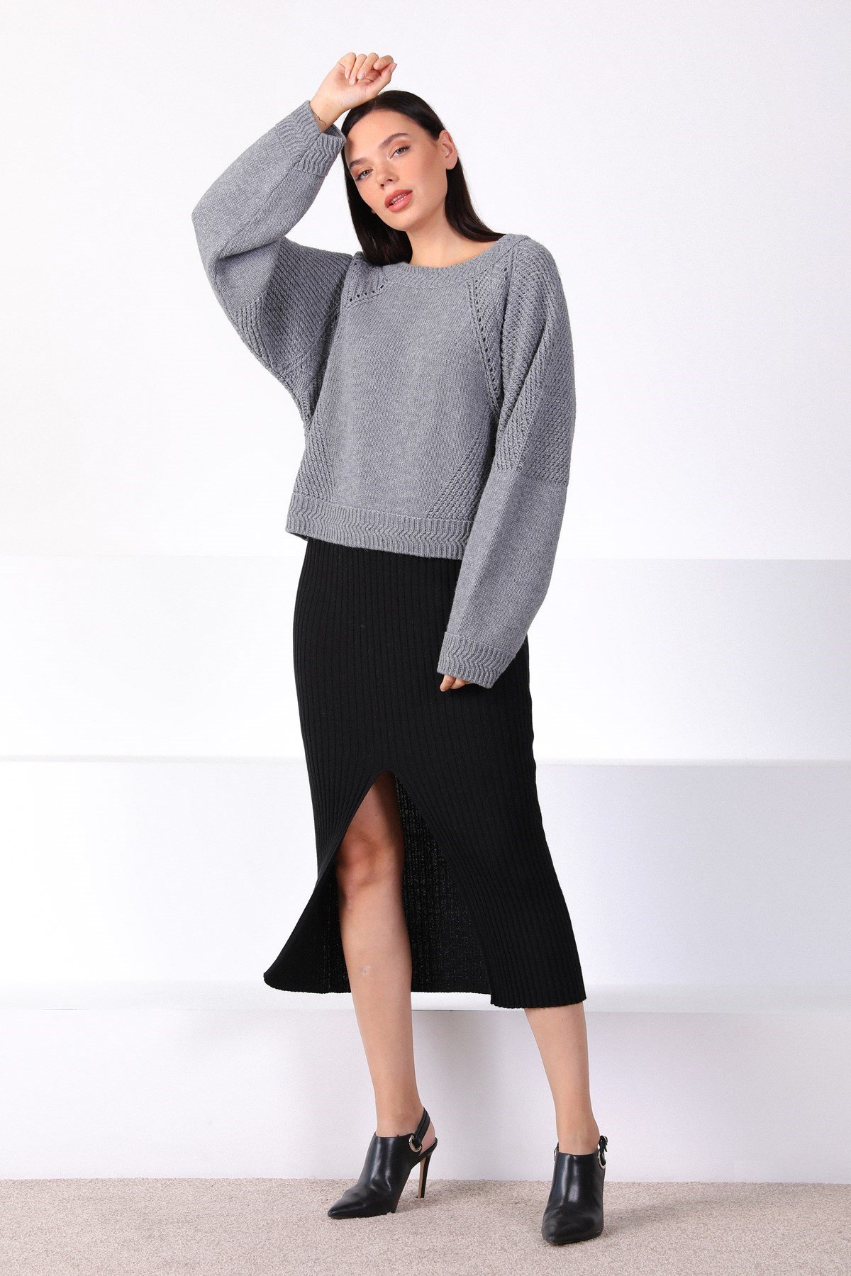 Ferraro Gri Yuvarlak Yaka Yünlü Kadın Triko Kazak