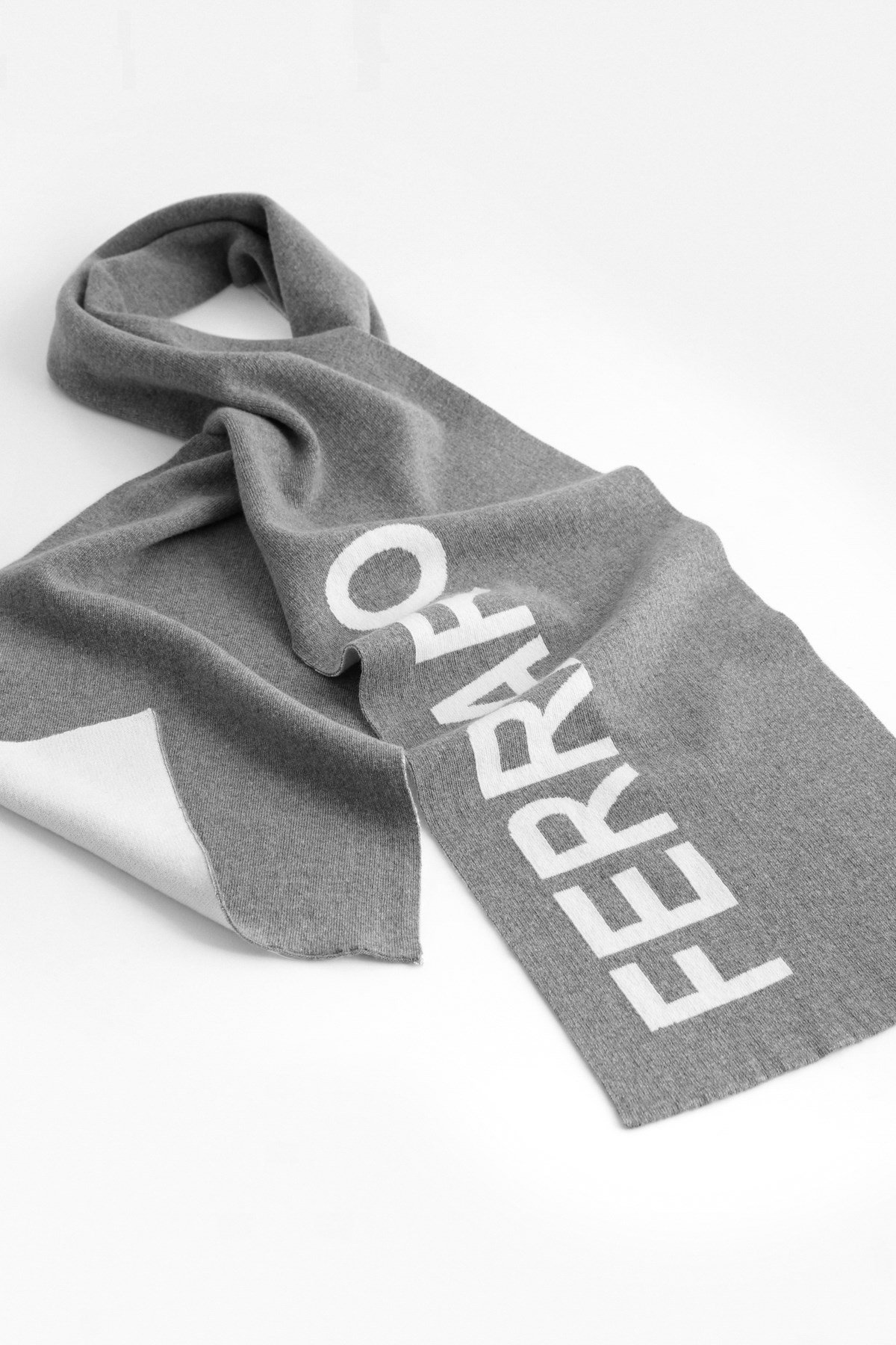 Ferraro Gri/Ekru Kadın Atkı