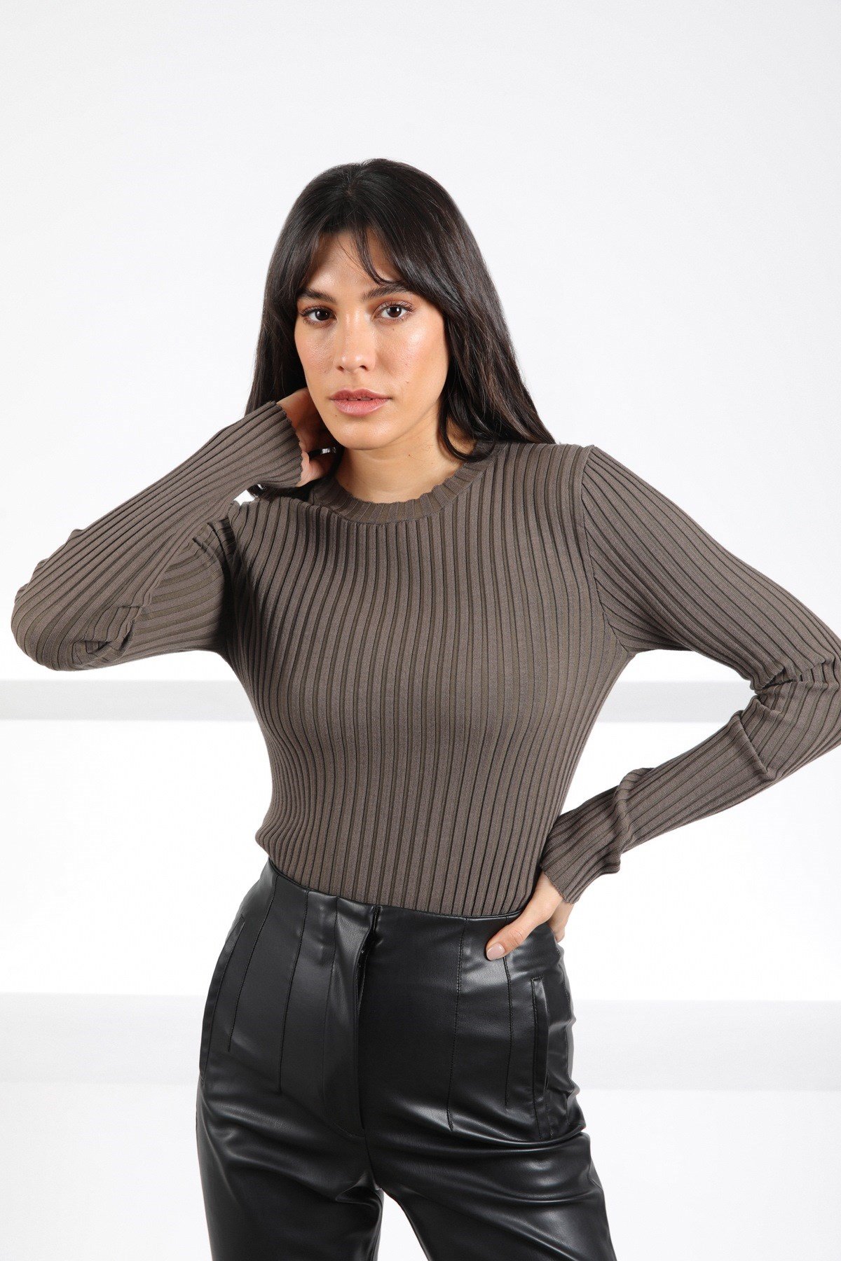 Ferraro Haki Bisiklet Yaka Pamuklu Kadın Triko Kazak