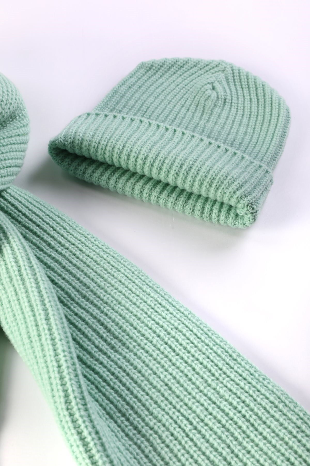 Ferraro İnfo Merino Yün Kadın Atkı Bere Takımı