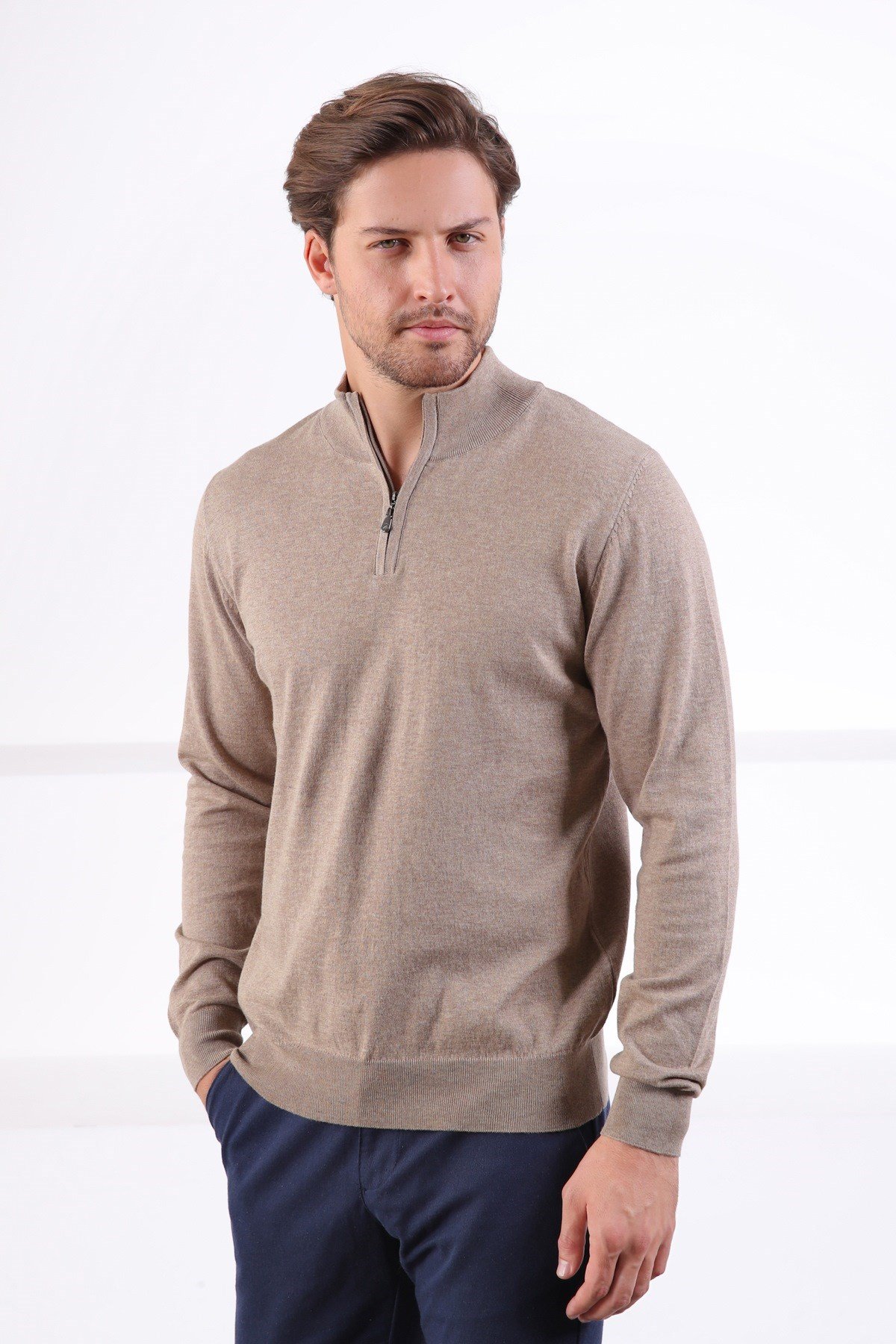 Ferraro K.Bej Dik Yaka Düz Renk Pamuk Erkek Kazak