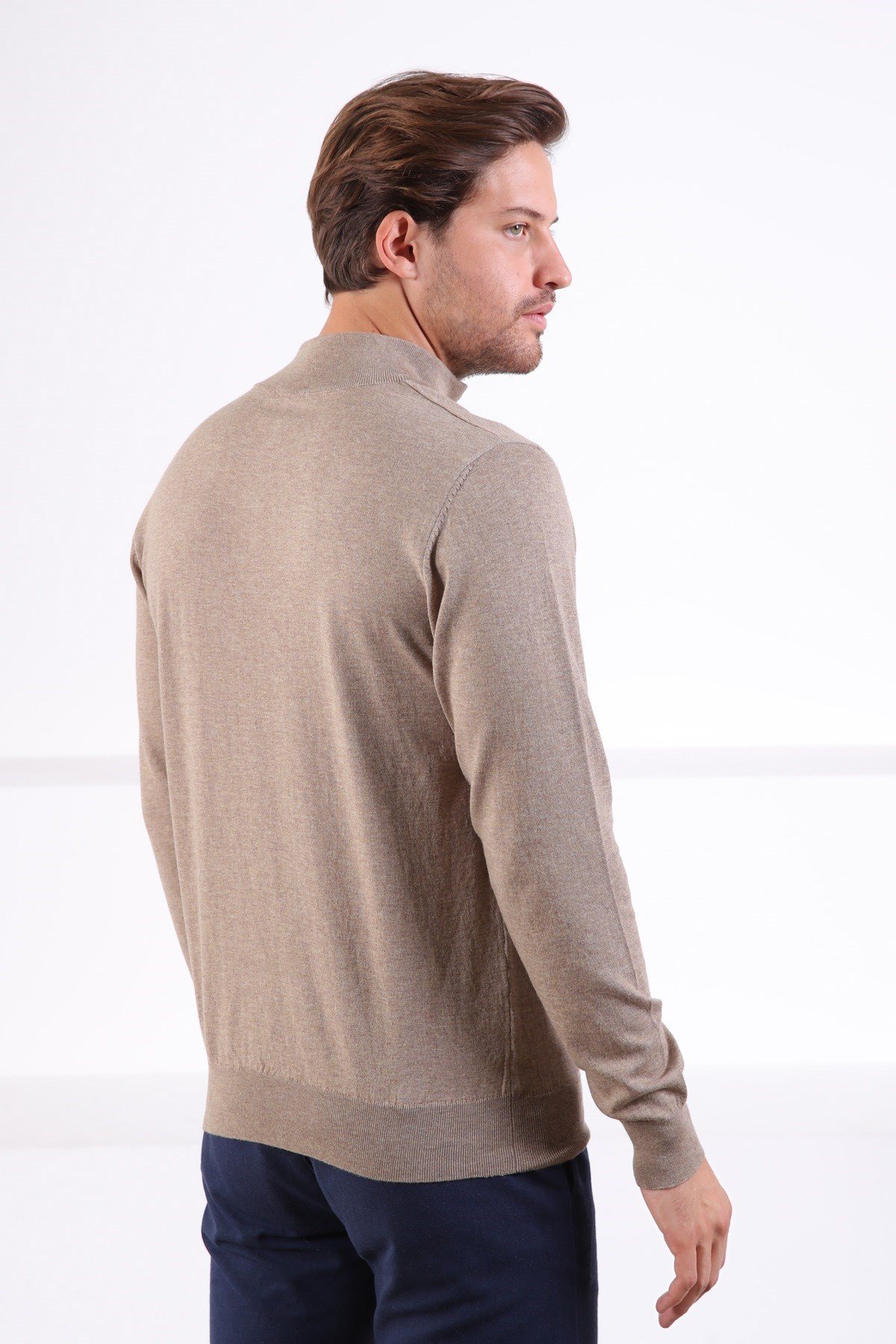 Ferraro K.Bej Dik Yaka Düz Renk Pamuk Erkek Kazak