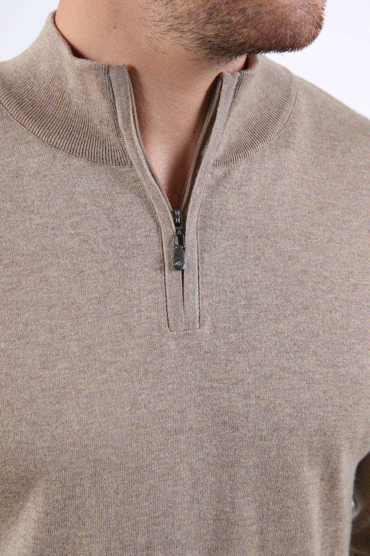 Ferraro K.Bej Dik Yaka Düz Renk Pamuk Erkek Kazak