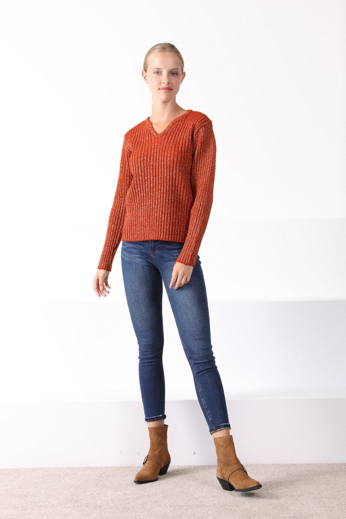 Ferraro K.Oranj V Yaka Kadın Triko Kazak