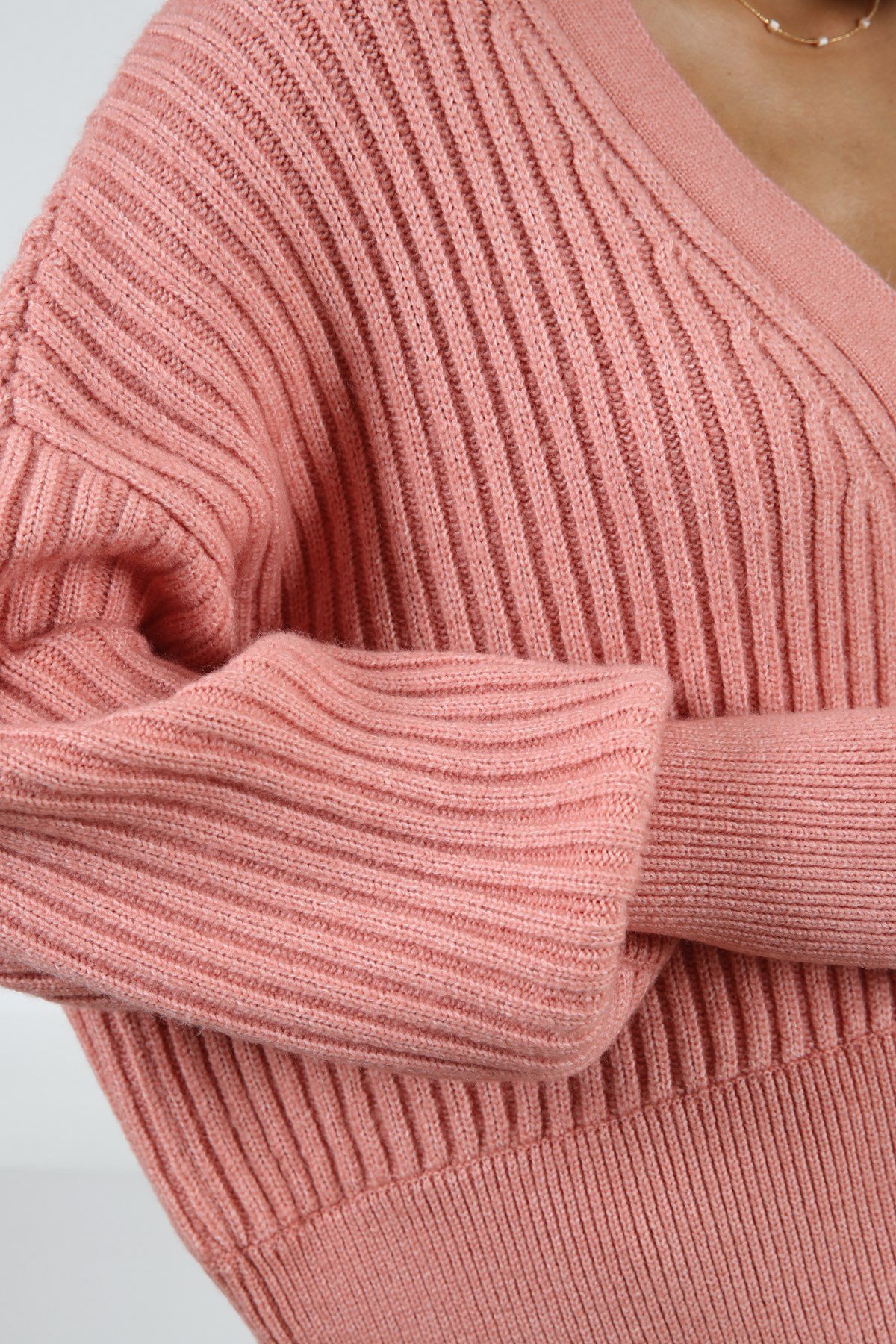 Ferraro K.Pembe Düşük Omuz Yün Kadın Triko Hırka