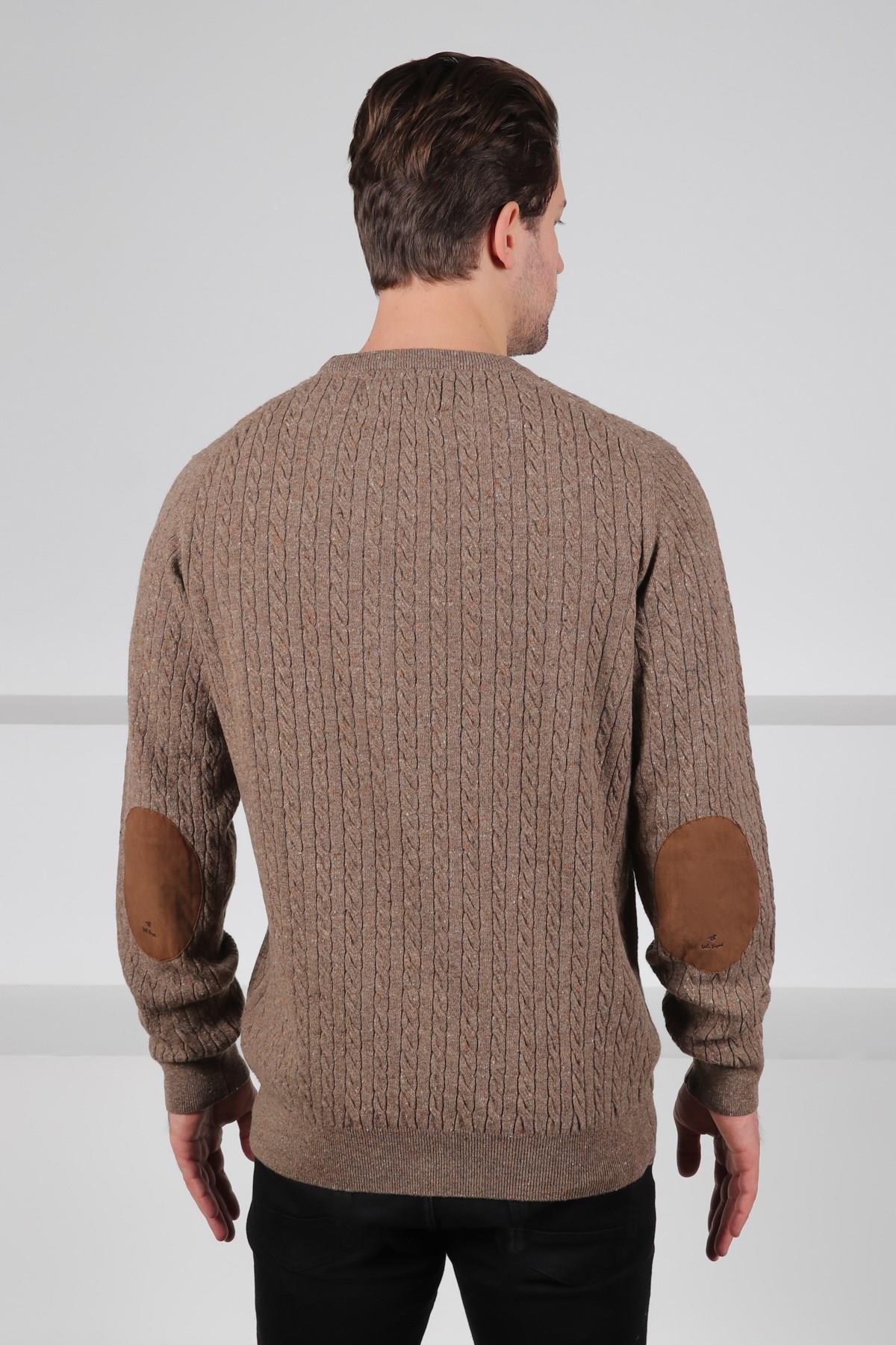 Ferraro Kahve Bisiklet Yaka Kabartmalı Saç Örgü Desenli Uzun Kollu %100 Kuzu Yünü Erkek Triko Kazak