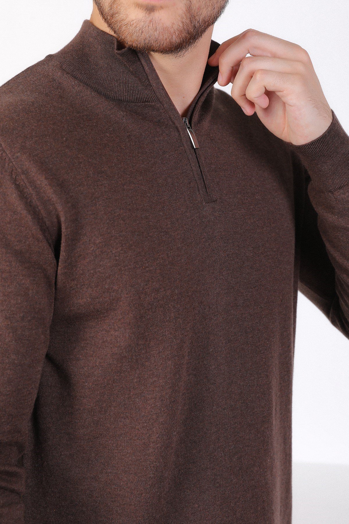 Ferraro Kahve Dik Yaka Düz Renk Pamuk Erkek Kazak