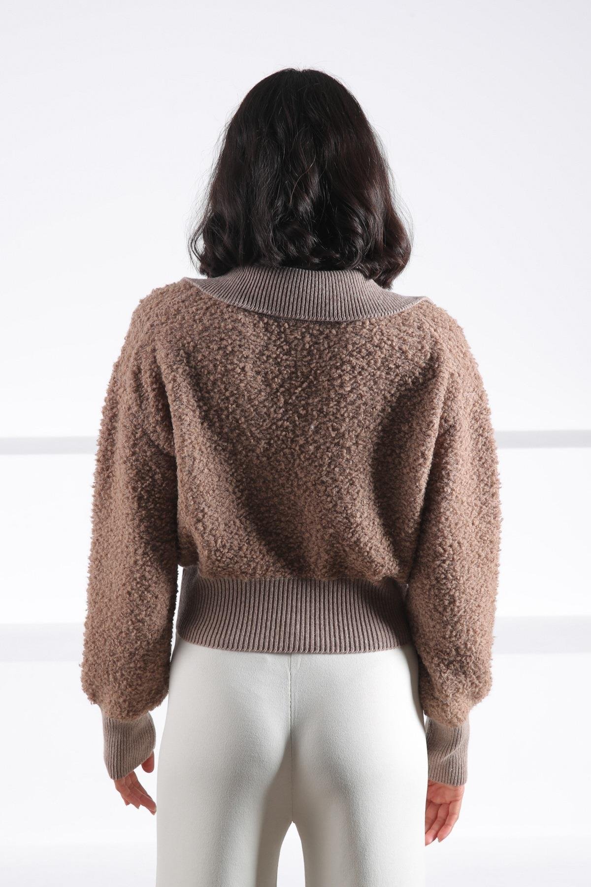 Ferraro Kahve Uzun Kollu Polo Yaka Buklet Kadın Triko Kazak