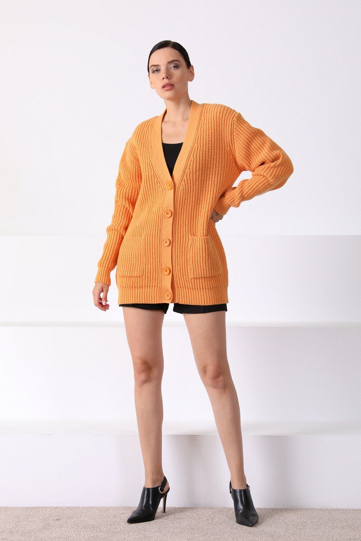 Ferraro Kayısı Kuzu Yünü Oversize Kadın Triko Hırka