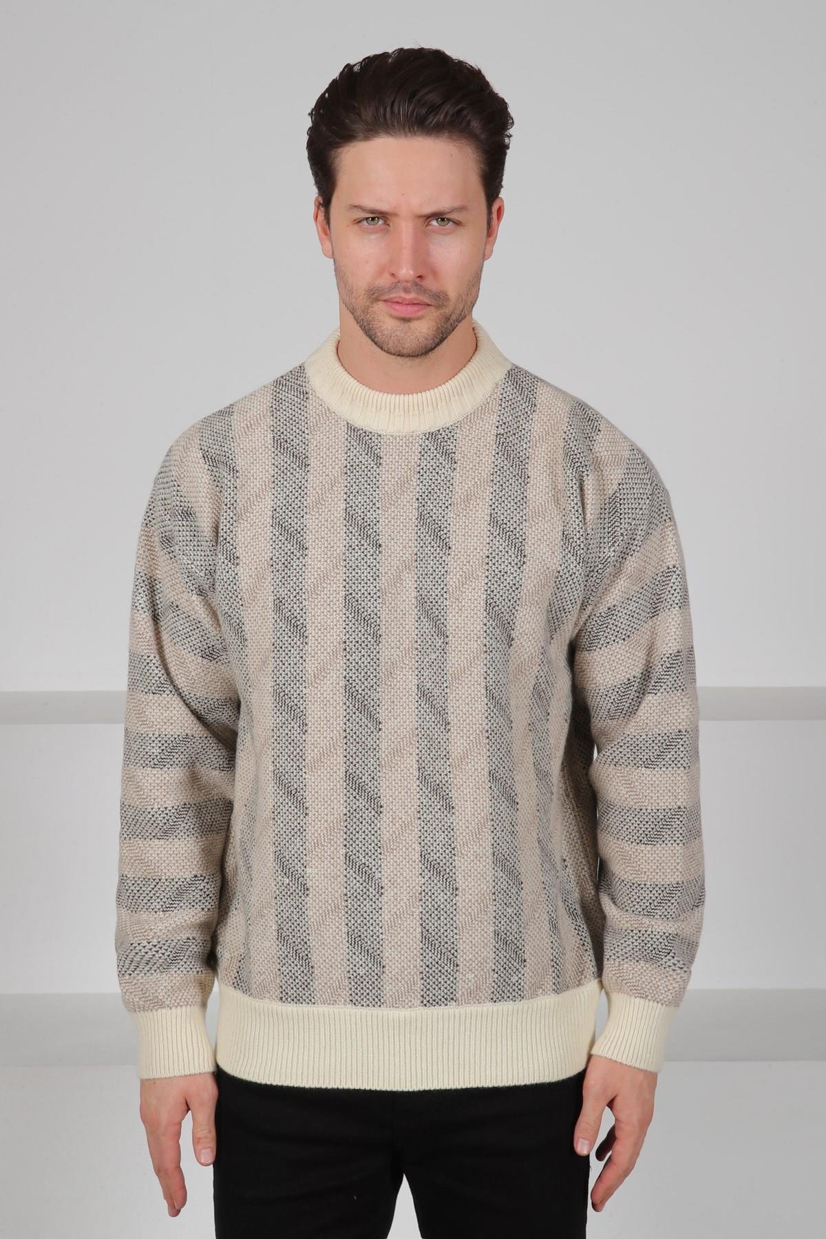 Ferraro Kemik Bisiklet Yaka Dikey Çizgi Desenli Uzun Kollu %100 Kuzu Yünü Erkek Triko Kazak