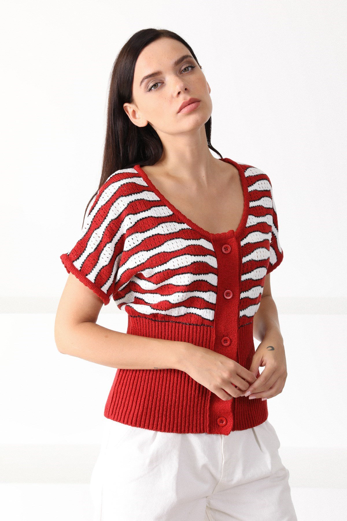 Ferraro Kırmızı Kayık Yaka Desenli Kadın Triko Kazak