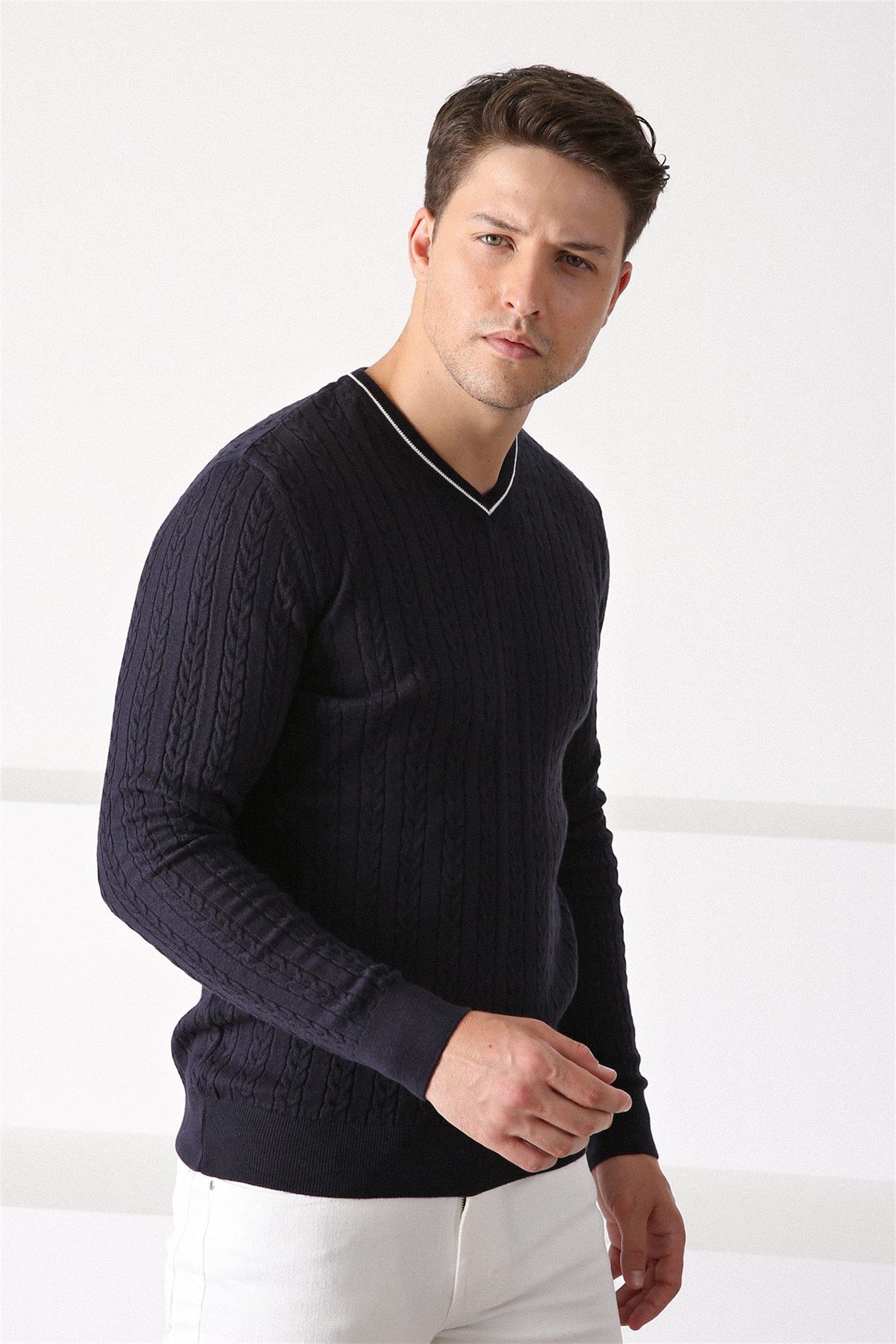 Ferraro Lacivert V Yaka Erkek Pamuk Kazak