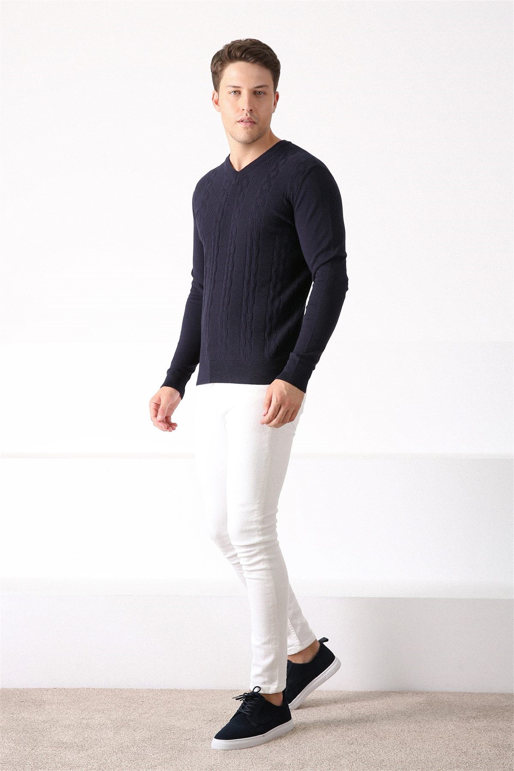 Ferraro Lacivert V Yaka Erkek Pamuk Kazak