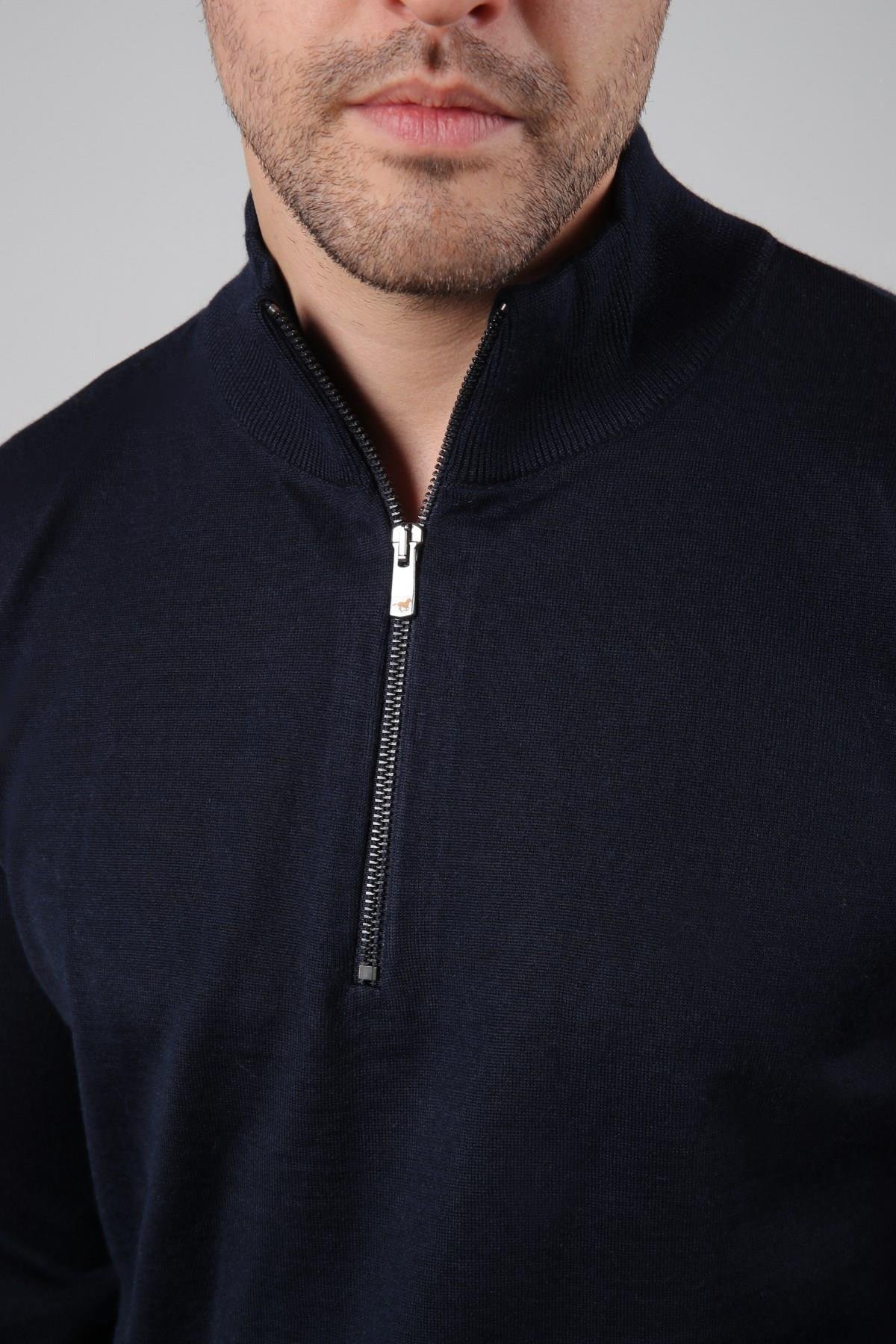 Ferraro Lacivert Yarım Fermuarlı Dik Yaka Uzun Kollu Süperfine Erkek Triko Kazak
