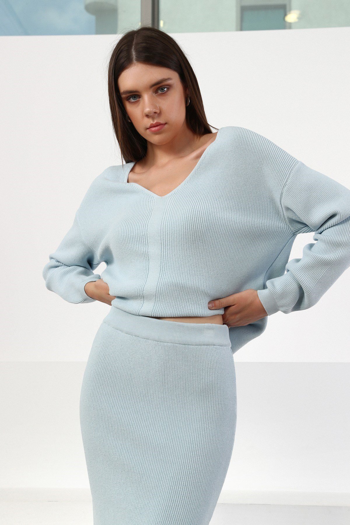 Ferraro Mavi Midi Boy Yandan Yırtmaçlı Kadın Triko Etek