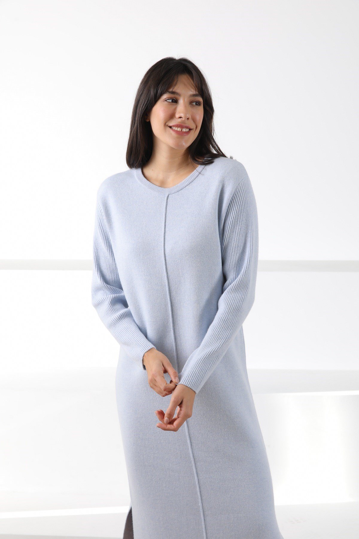 Ferraro Mavi Yandan Yırtmaçlı Midi Boy Kaşmirli Kadın Triko Elbise