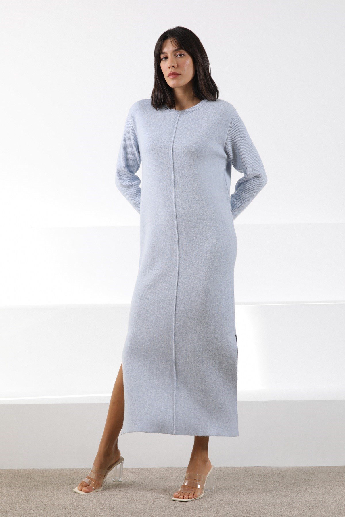 Ferraro Mavi Yandan Yırtmaçlı Midi Boy Kaşmirli Kadın Triko Elbise