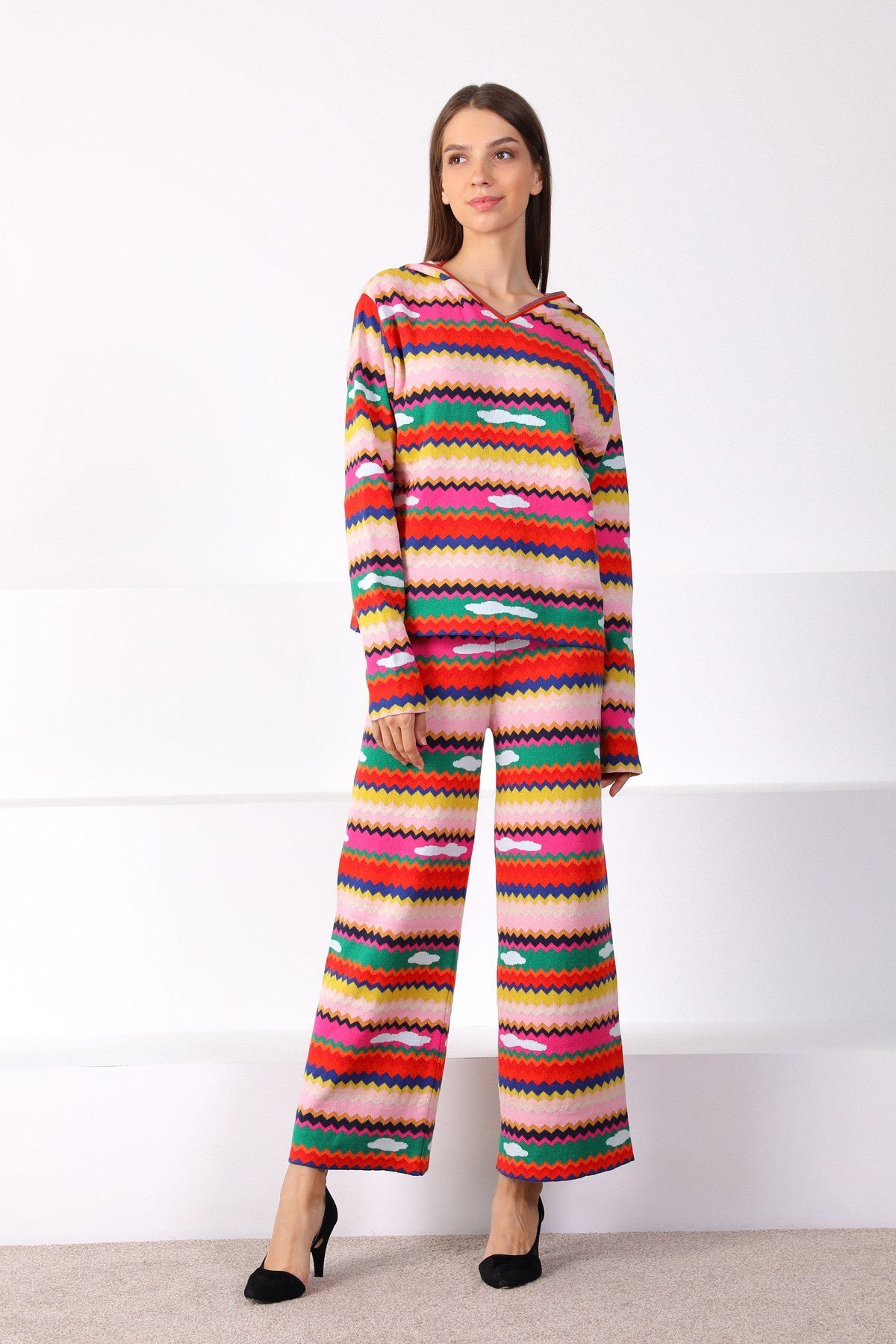 Ferraro Multi V Yaka Kapüşonlu Kadın Triko Kazak