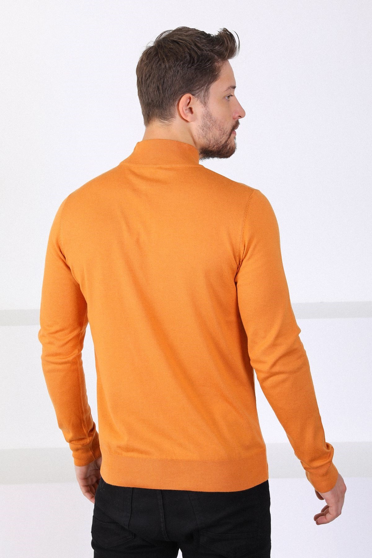 Ferraro Orange Yarım Balıkçı Yaka Erkek Triko Kazak