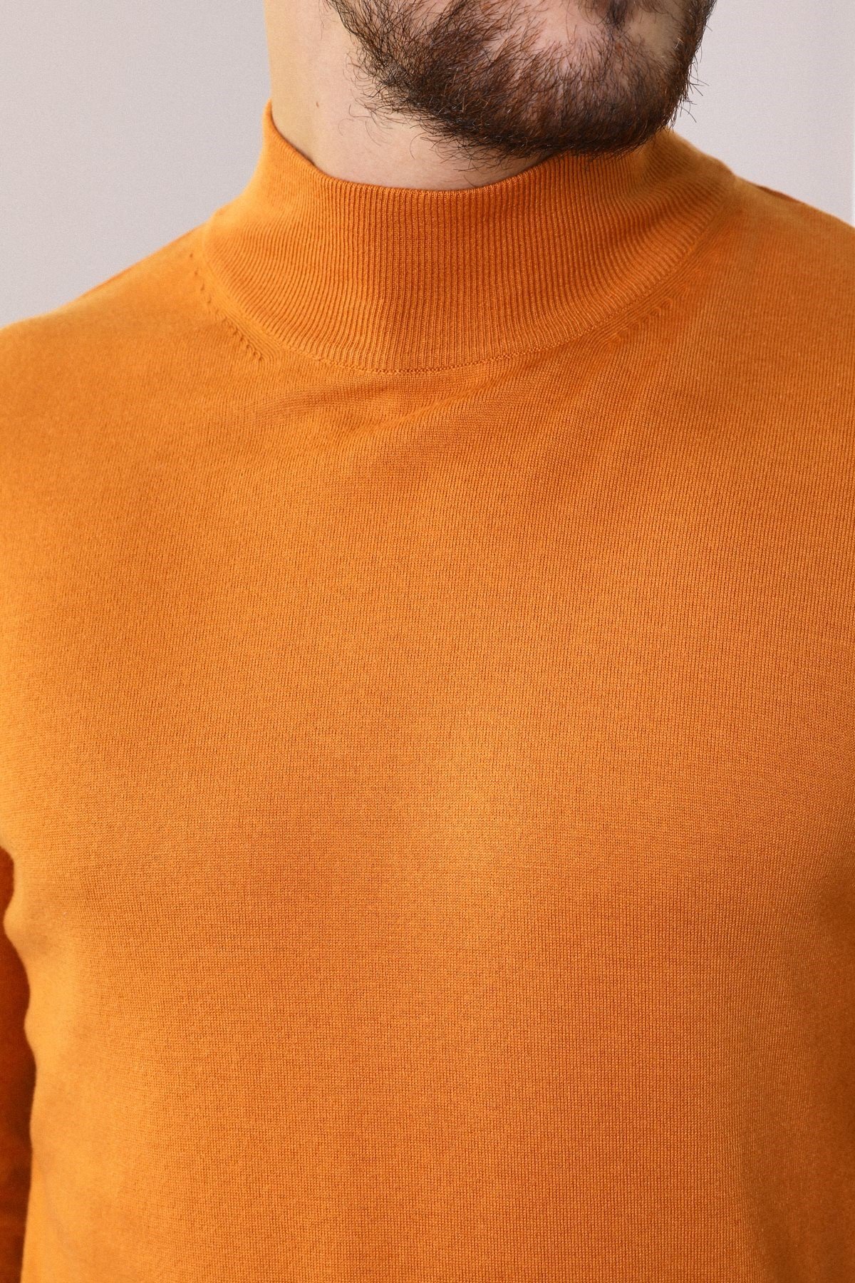 Ferraro Orange Yarım Balıkçı Yaka Erkek Triko Kazak